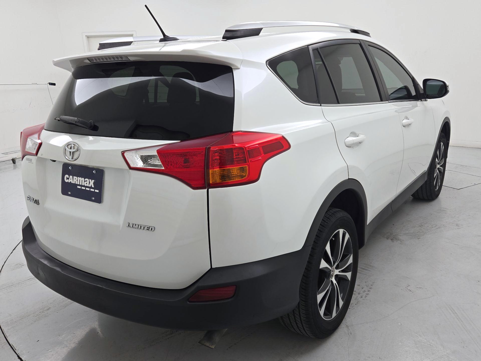 Thumbnail: 2015 Toyota RAV4 - 5