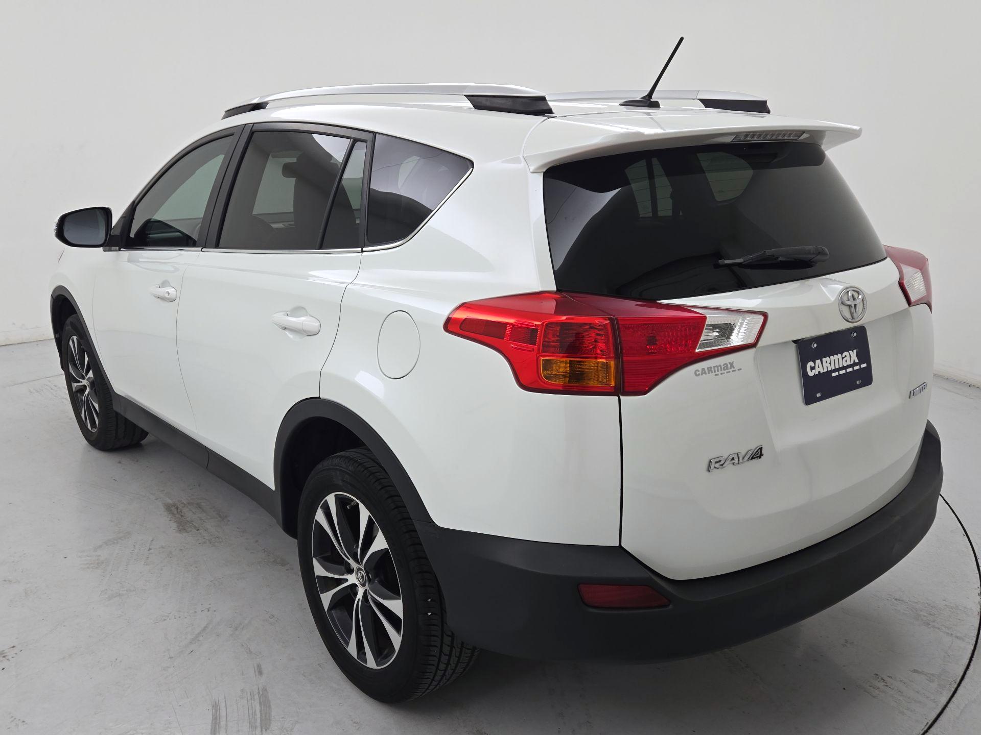 Thumbnail: 2015 Toyota RAV4 - 7