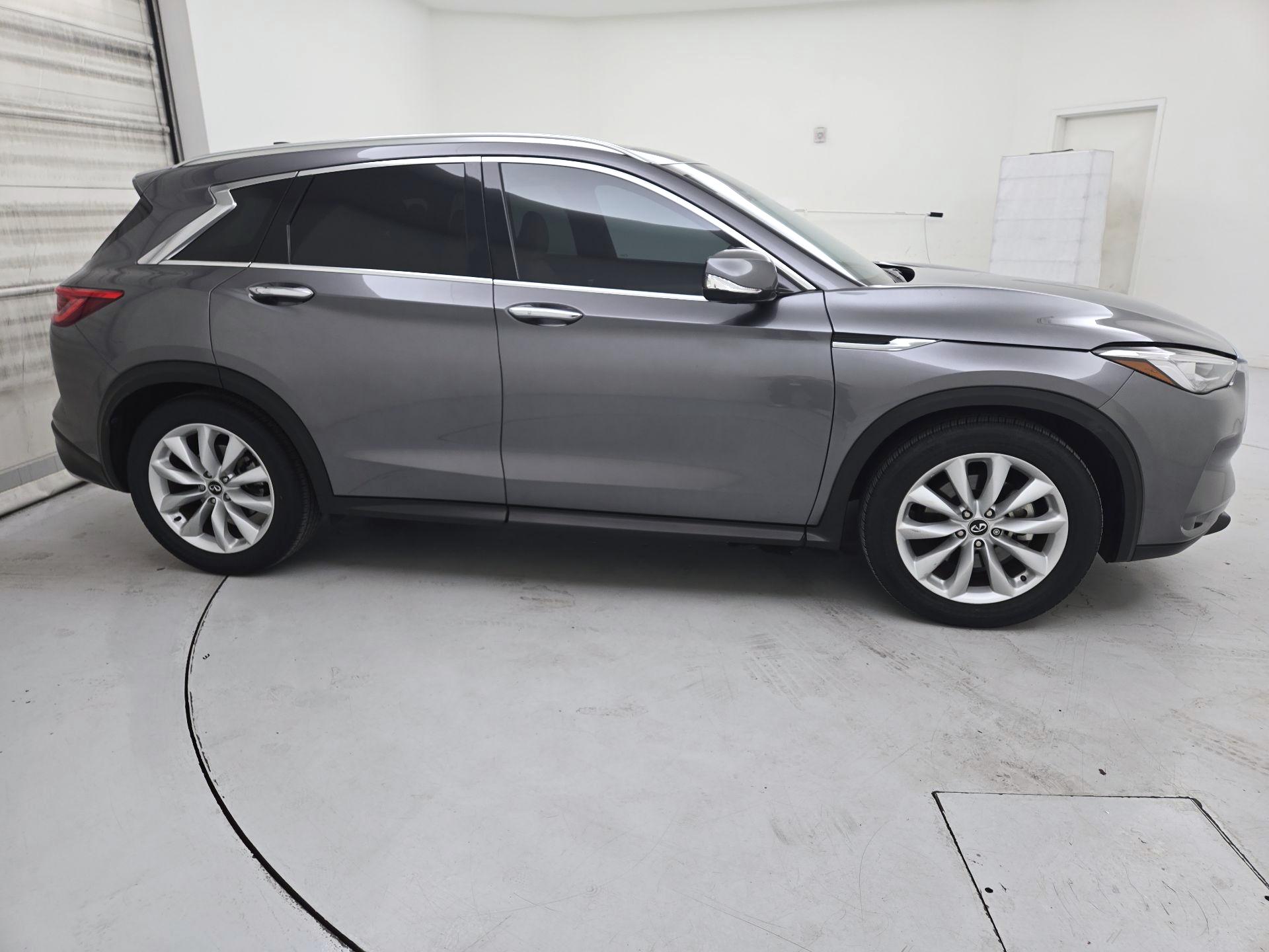 Thumbnail: 2019 INFINITI QX50 - 4