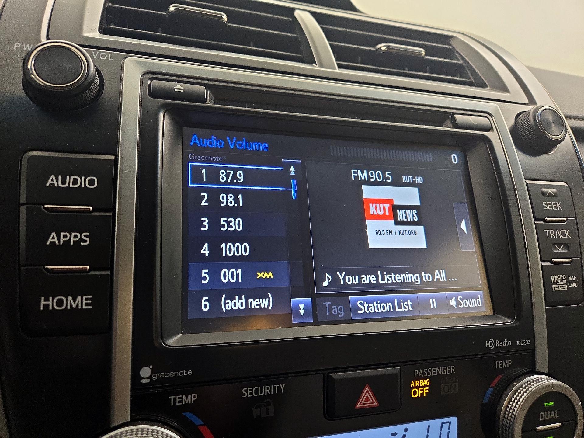 Thumbnail: 2014 Toyota Camry - 14
