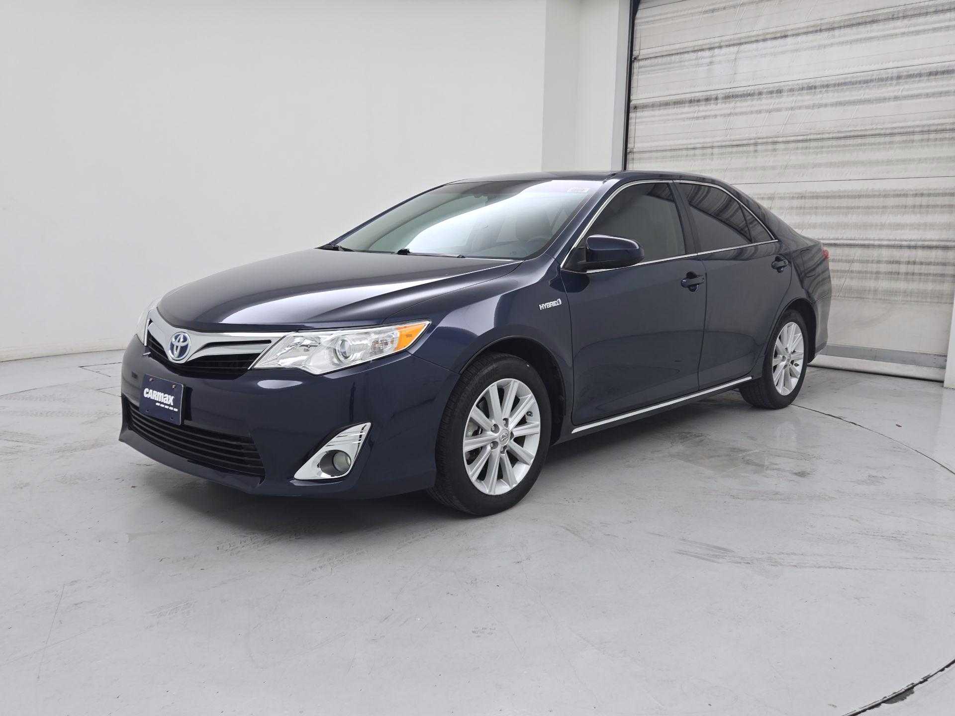 Thumbnail: 2014 Toyota Camry - 3