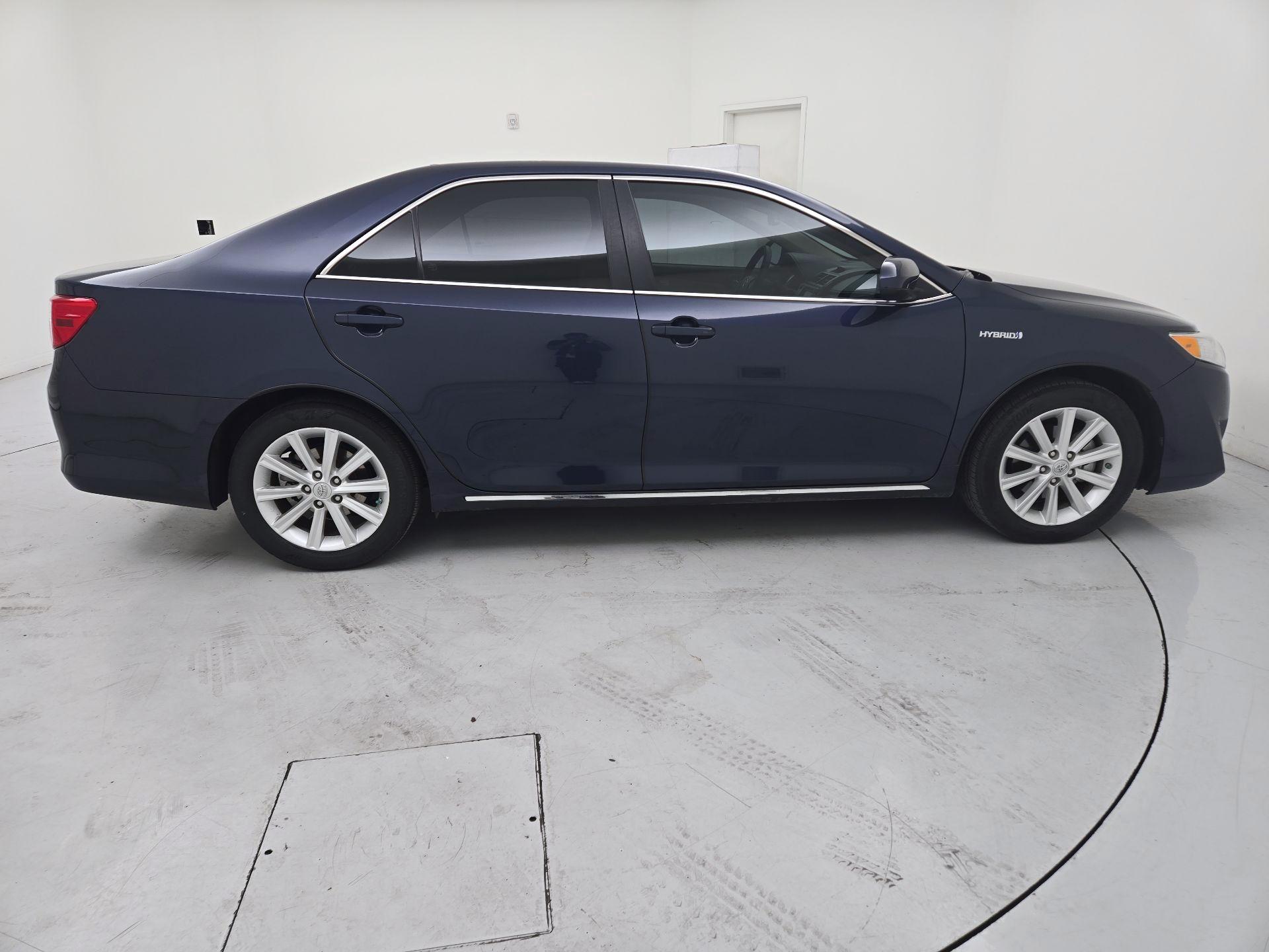 Thumbnail: 2014 Toyota Camry - 4
