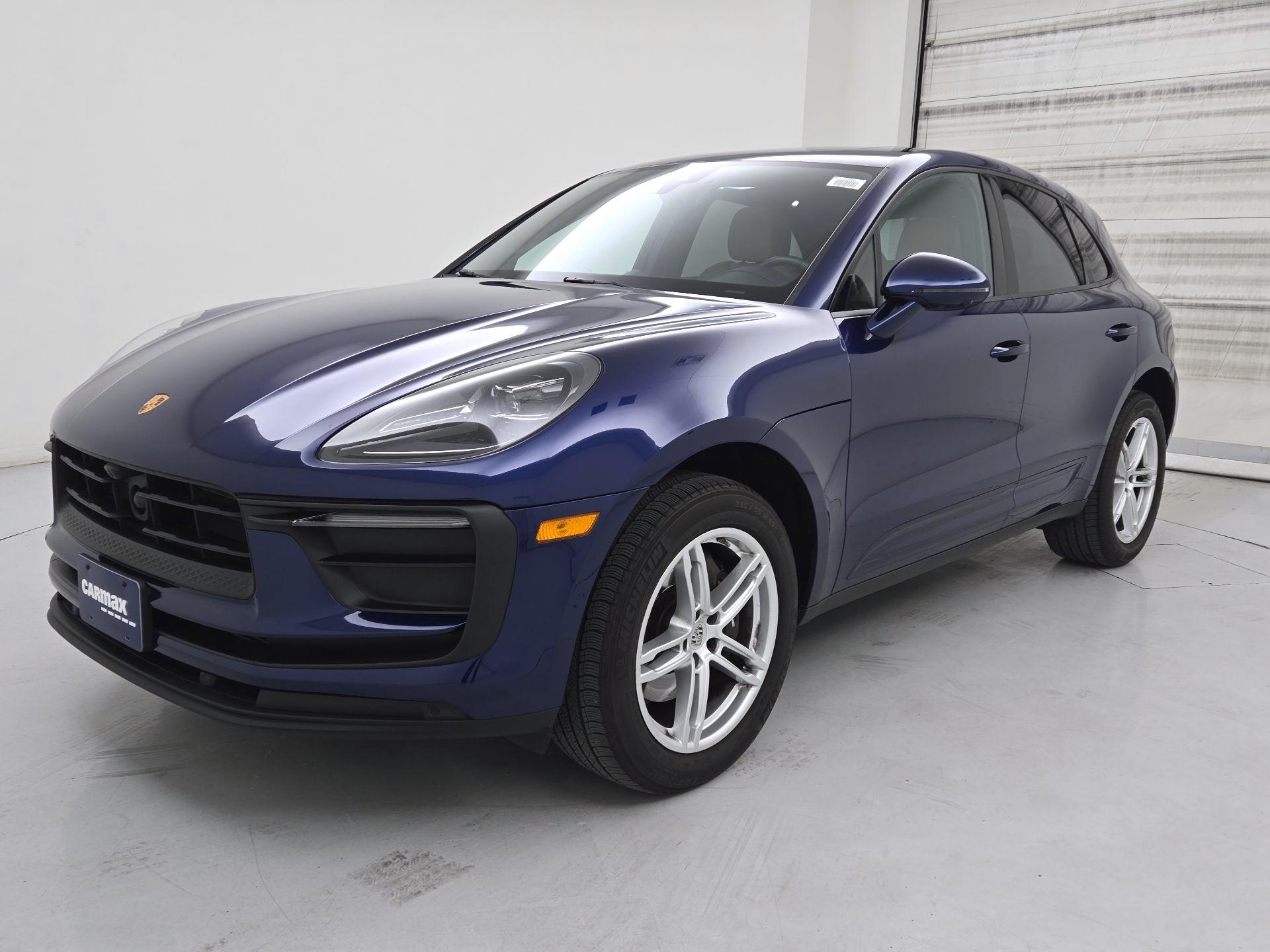 Thumbnail: 2023 Porsche Macan - 3