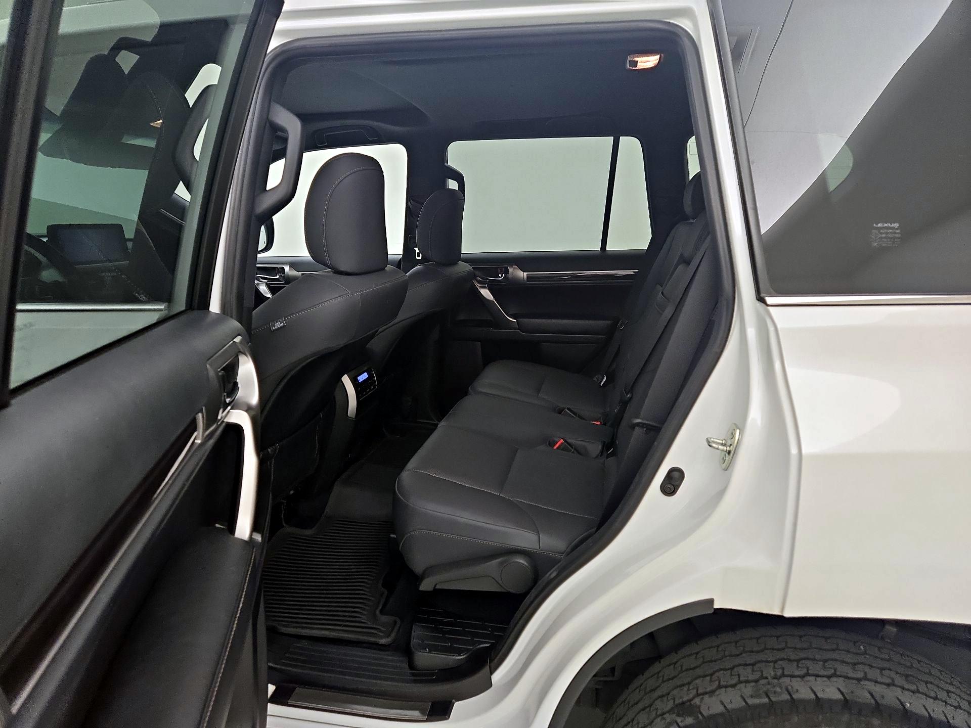 Thumbnail: 2022 Lexus GX - 19