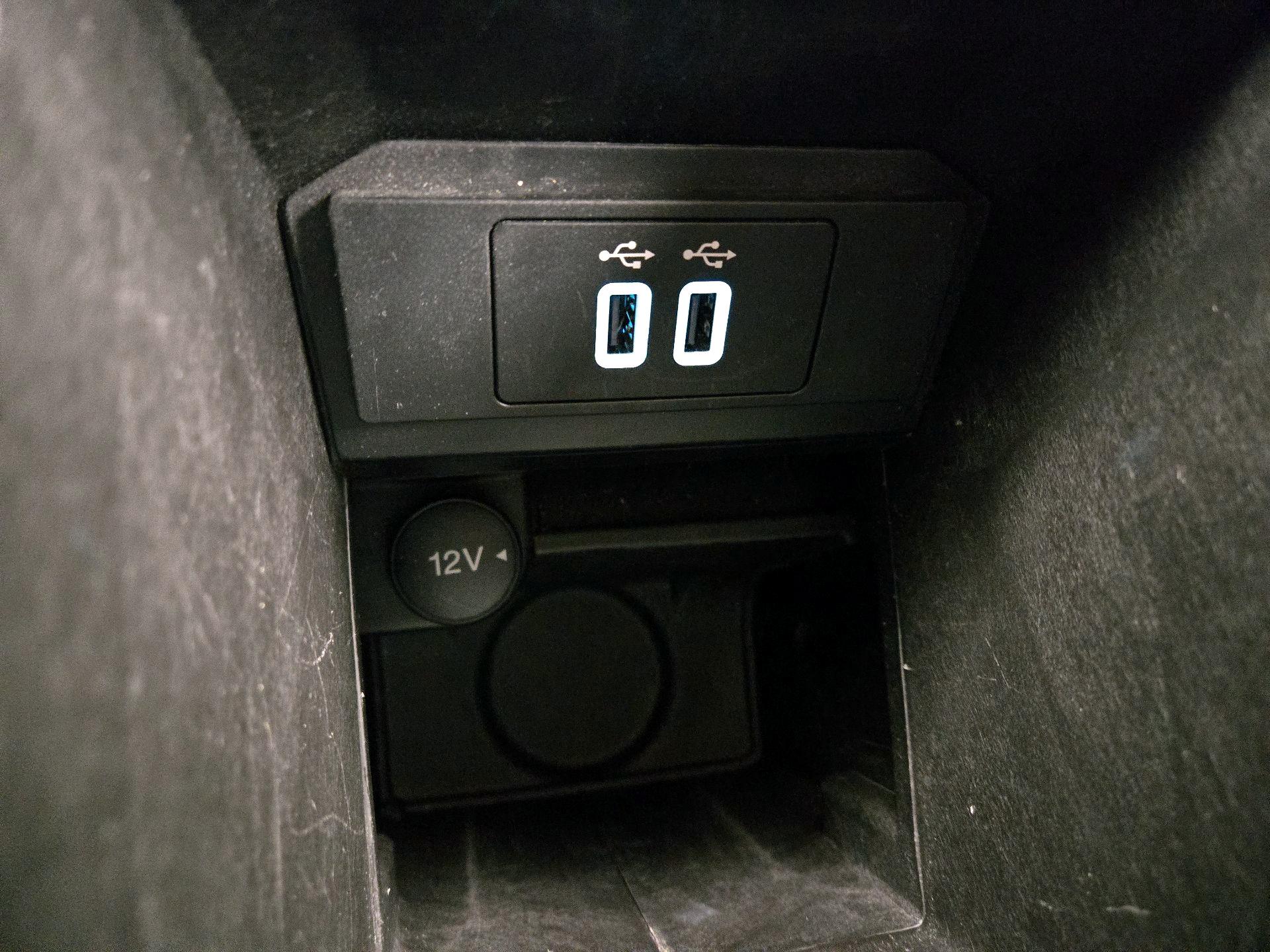 Thumbnail: 2016 Ford Escape - 18