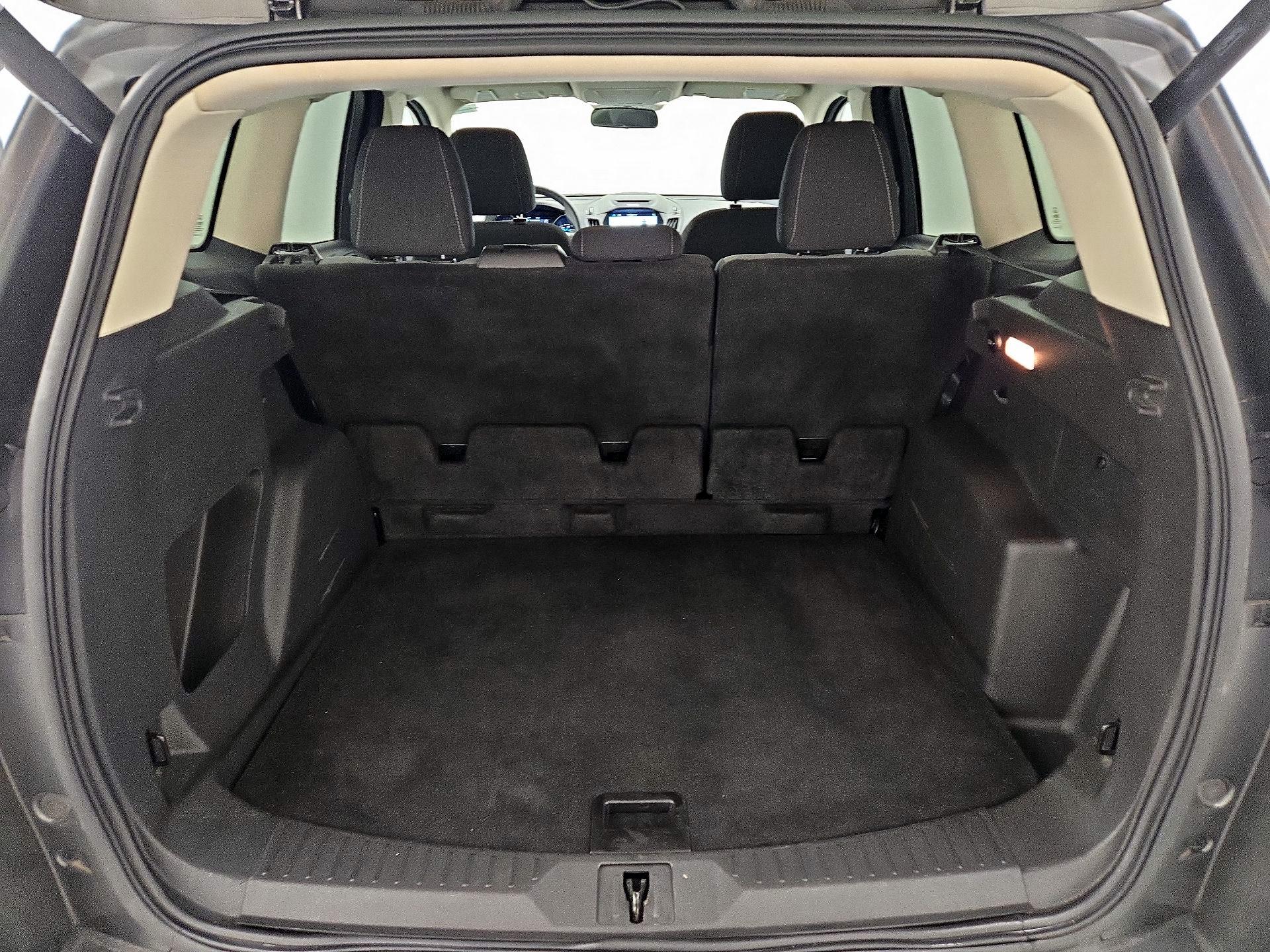 Thumbnail: 2016 Ford Escape - 20