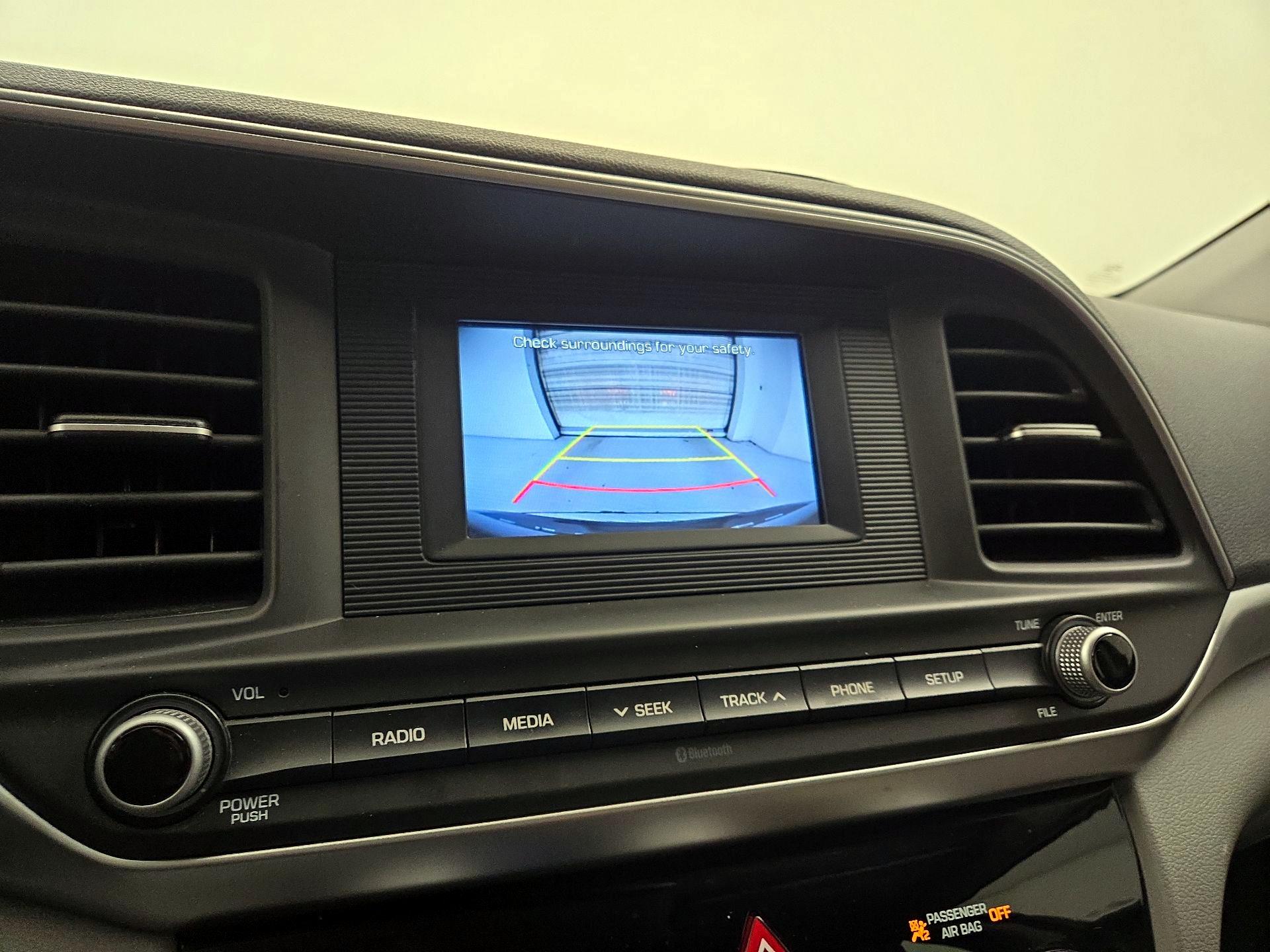 Thumbnail: 2019 Hyundai Elantra - 14