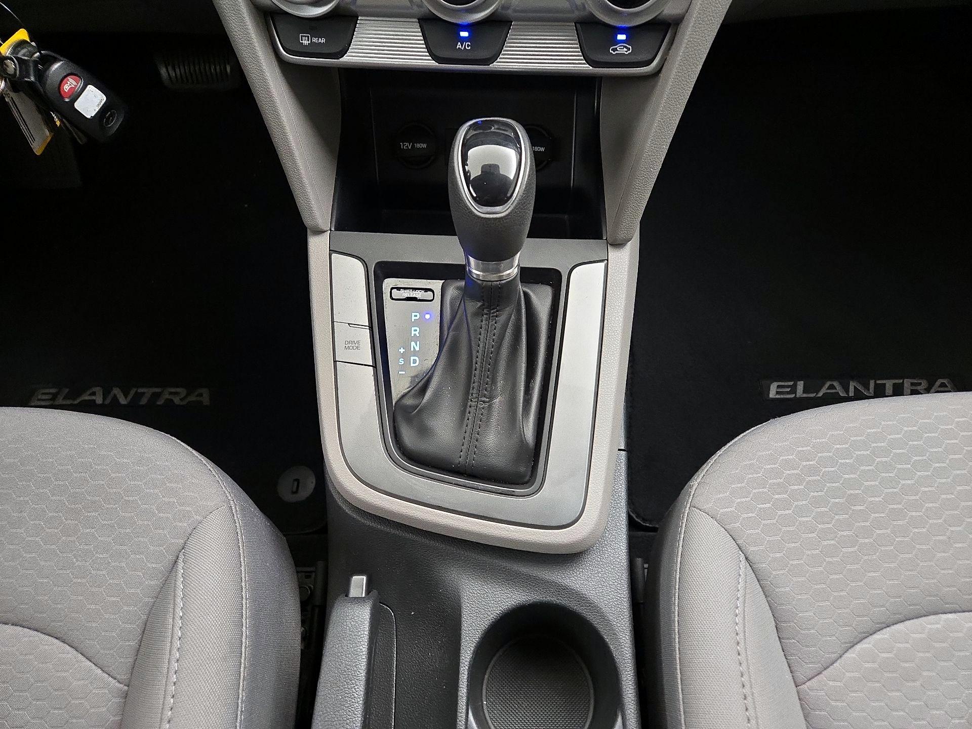 Thumbnail: 2019 Hyundai Elantra - 17