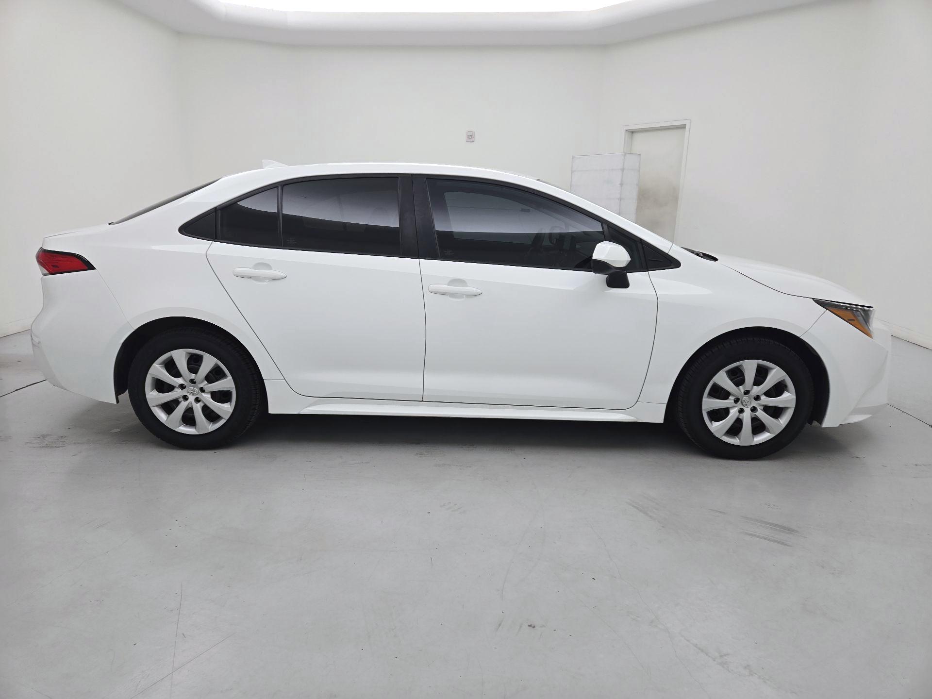 Thumbnail: 2022 Toyota Corolla - 4