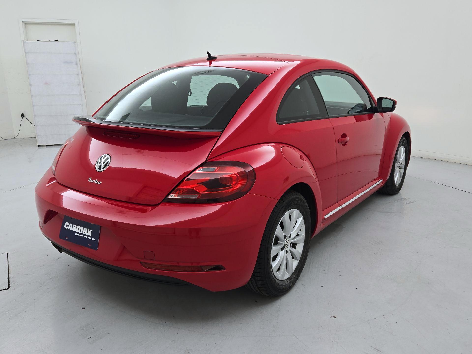 Thumbnail: 2019 Volkswagen Beetle - 5
