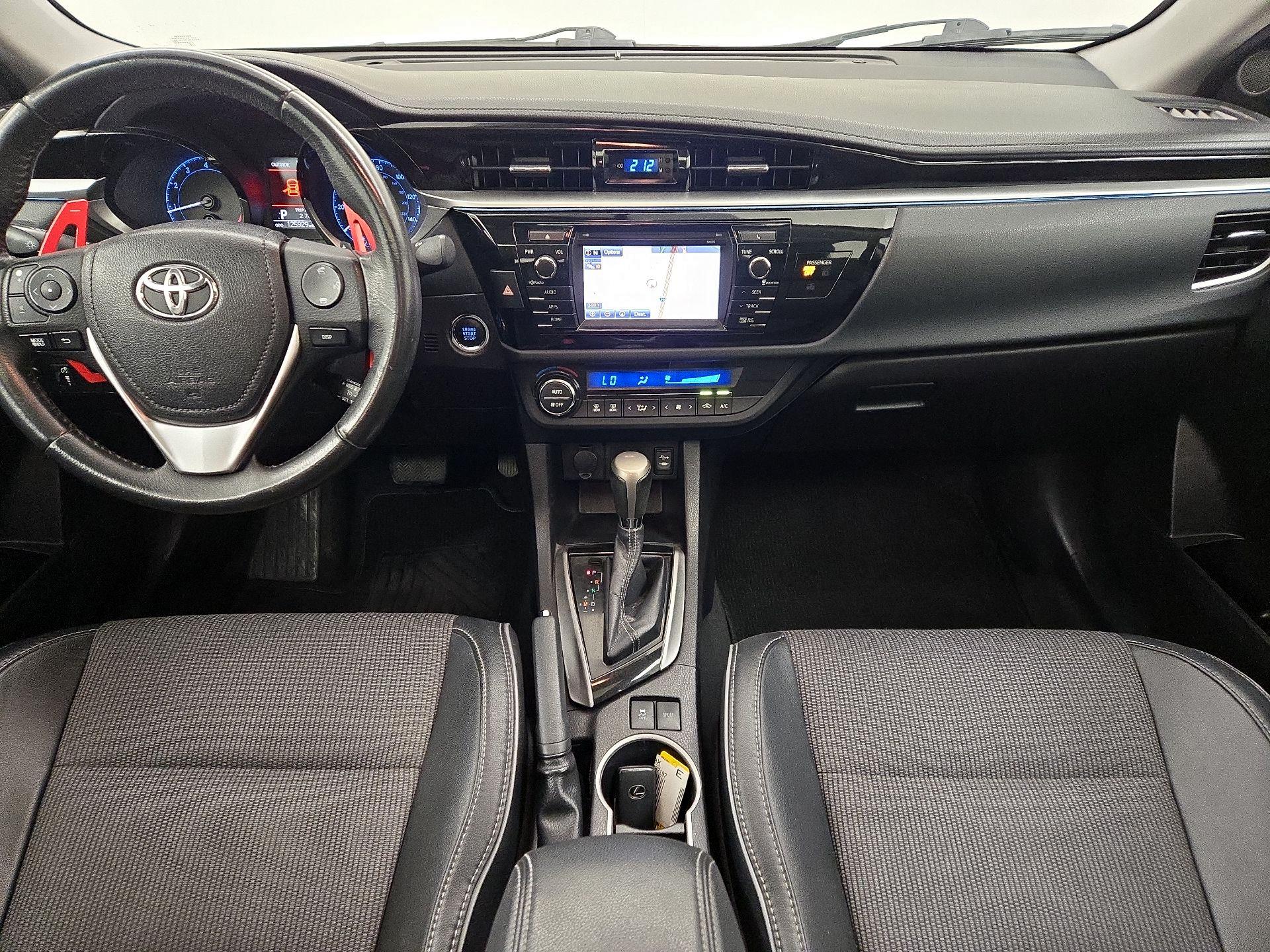 Thumbnail: 2015 Toyota Corolla - 9