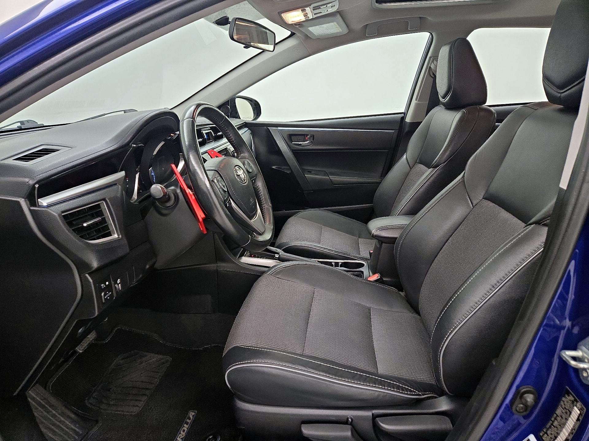 Thumbnail: 2015 Toyota Corolla - 11