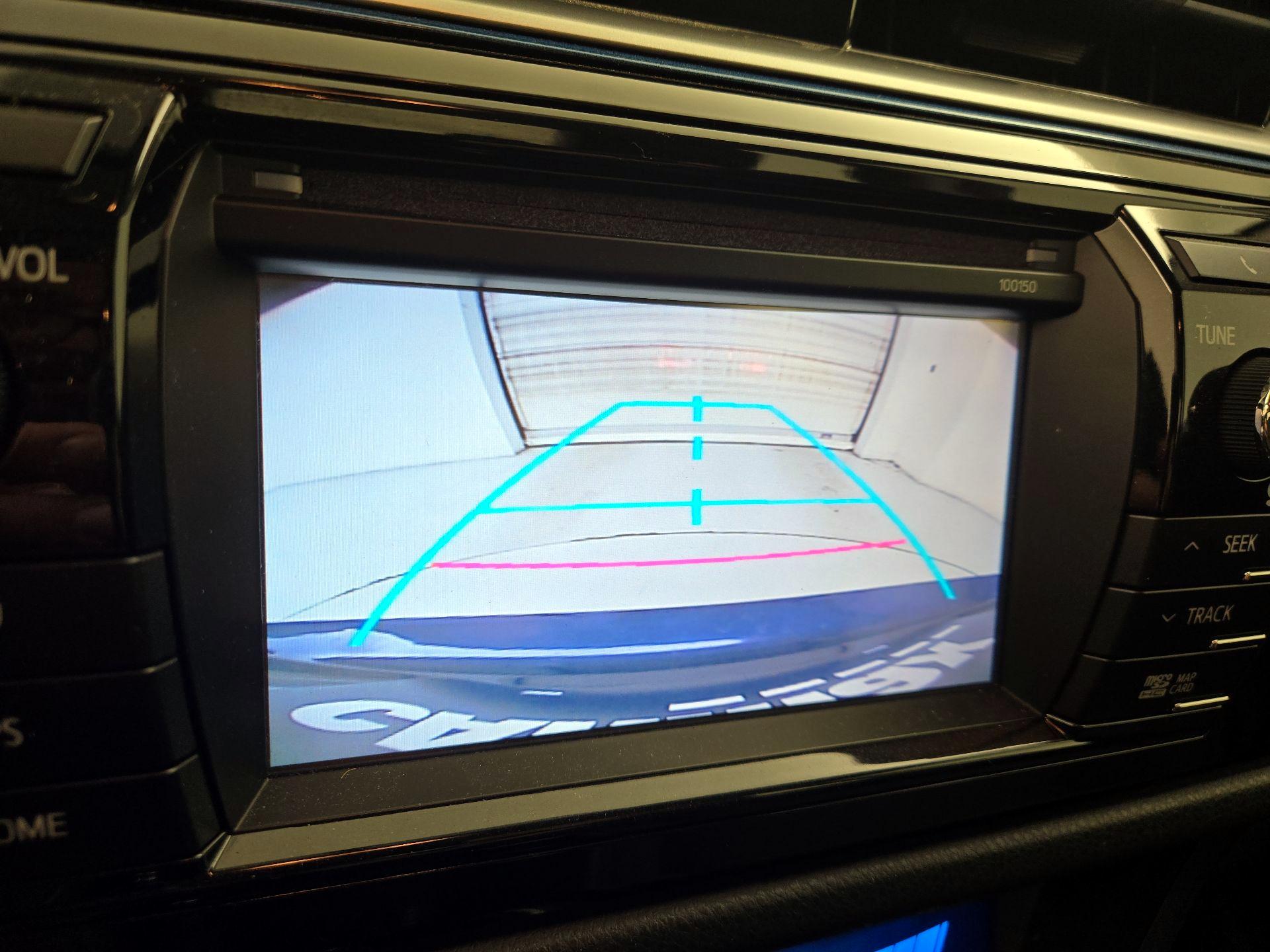 Thumbnail: 2015 Toyota Corolla - 15