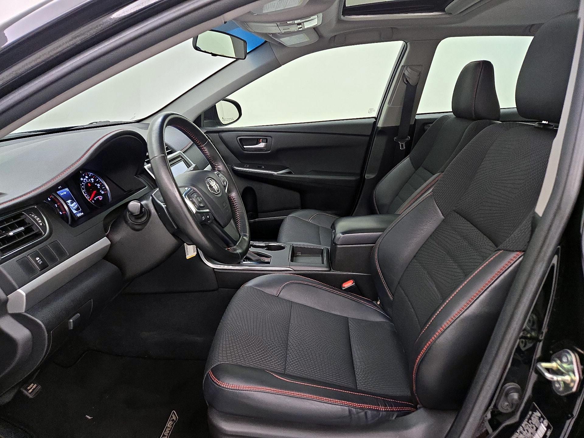Thumbnail: 2016 Toyota Camry - 9