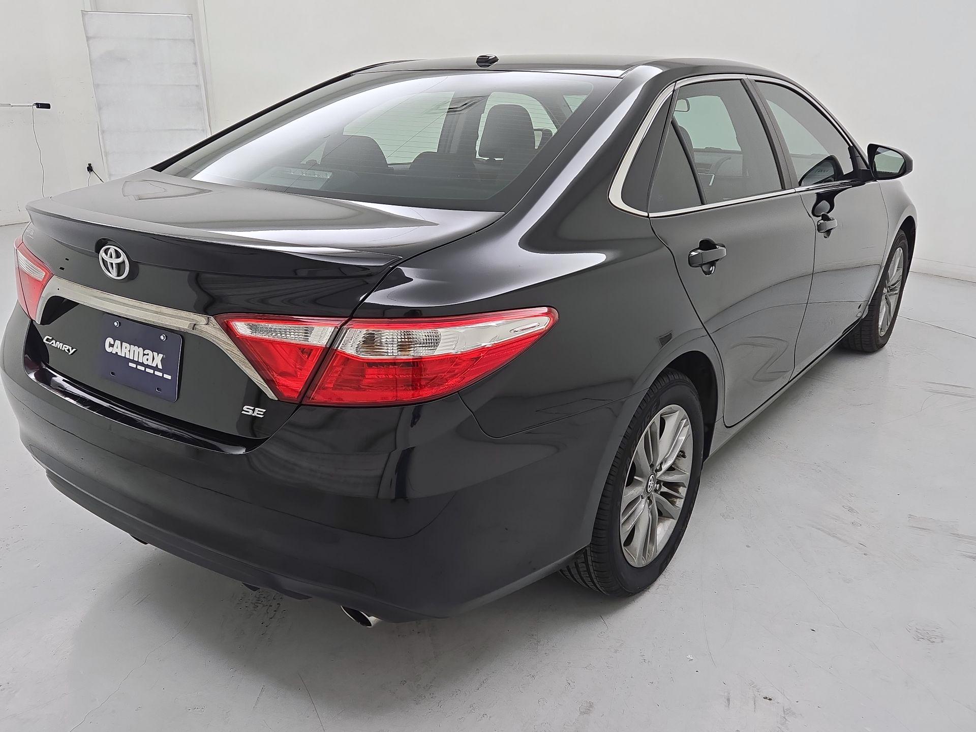 Thumbnail: 2016 Toyota Camry - 5