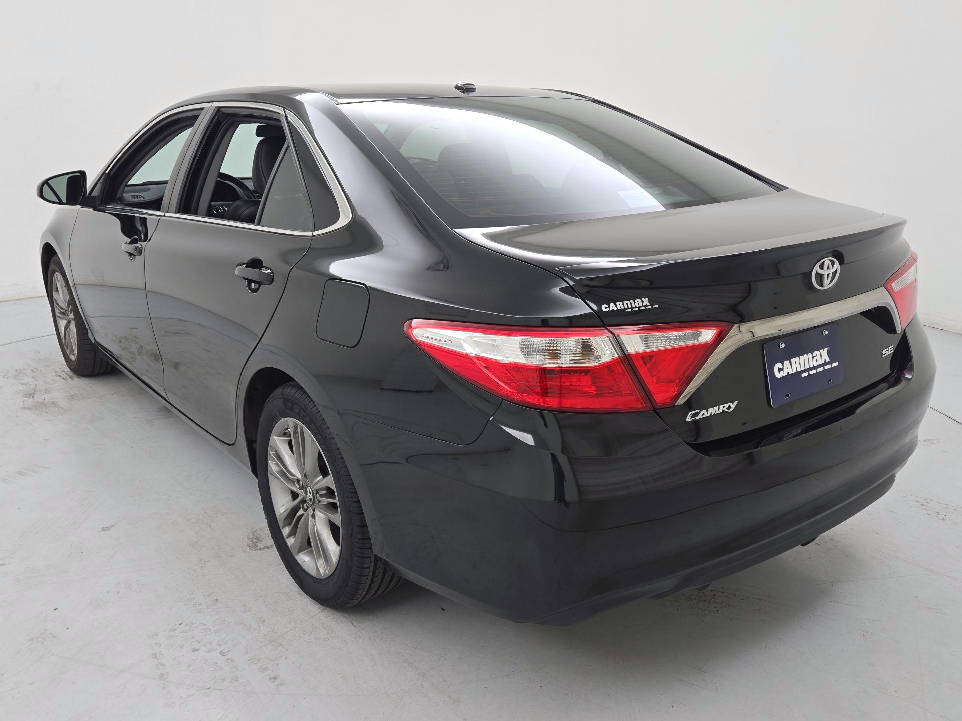Thumbnail: 2016 Toyota Camry - 7