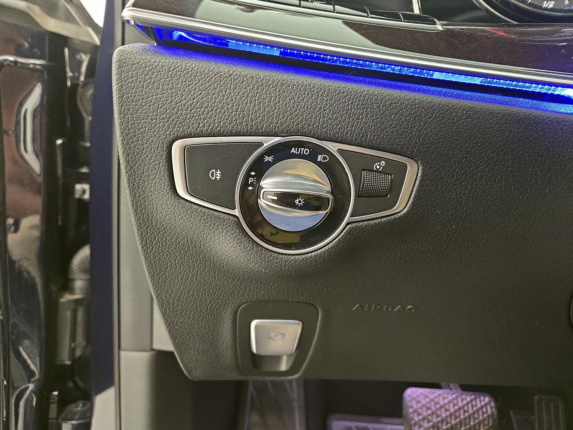 Thumbnail: 2017 Mercedes-Benz E-Class - 11