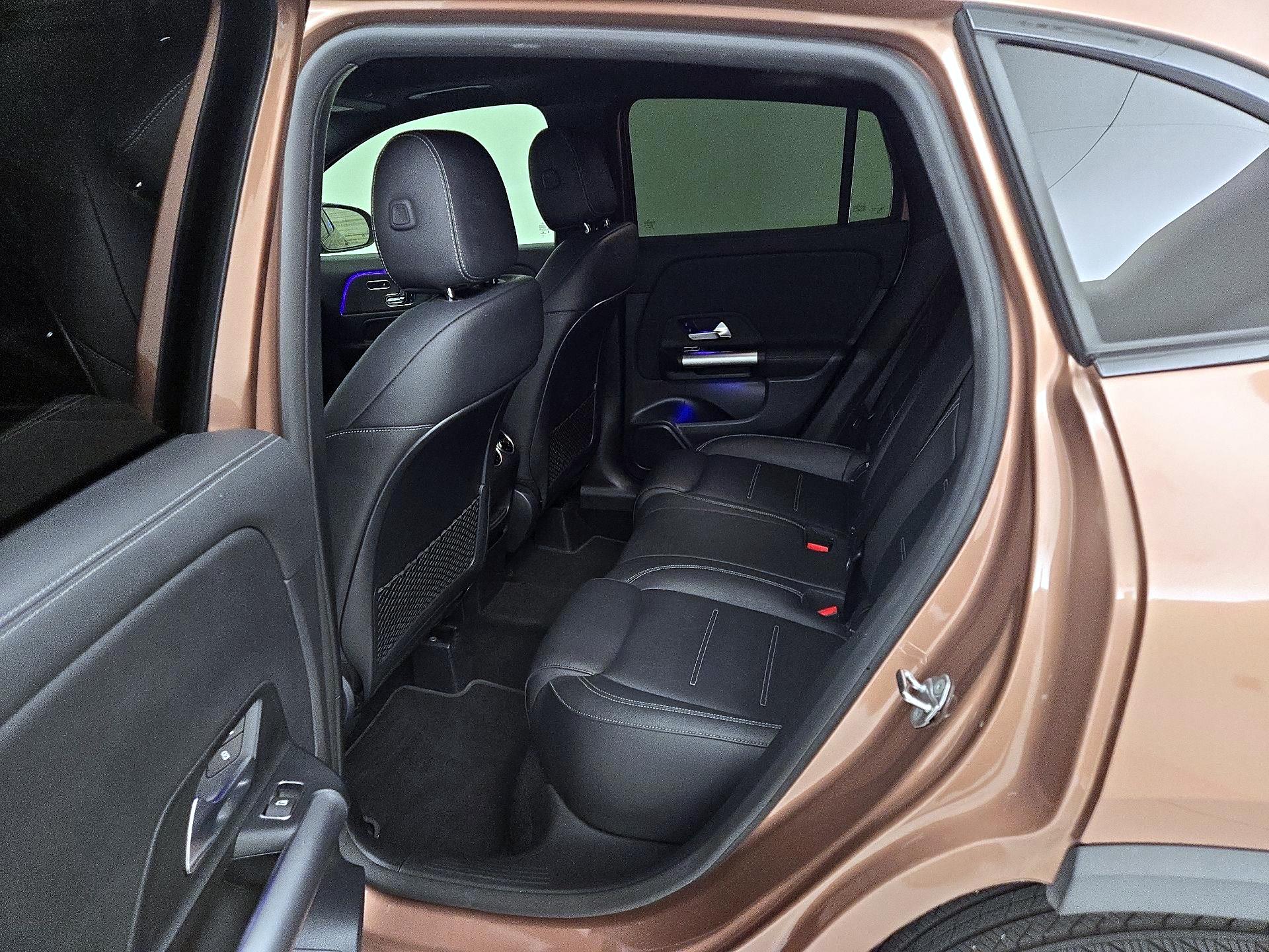 Thumbnail: 2023 Mercedes-Benz GLA - 18