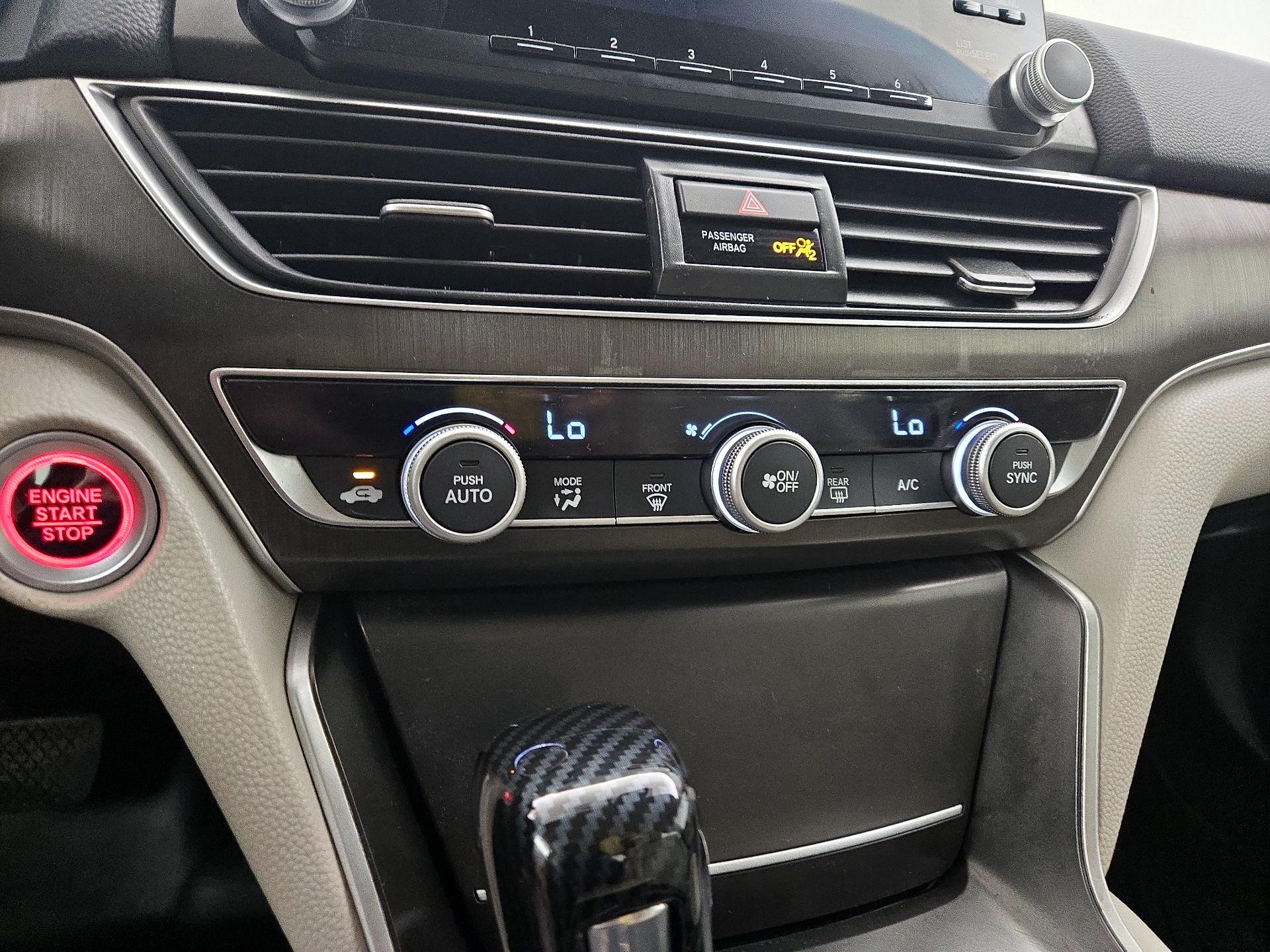 Thumbnail: 2018 Honda Accord - 16