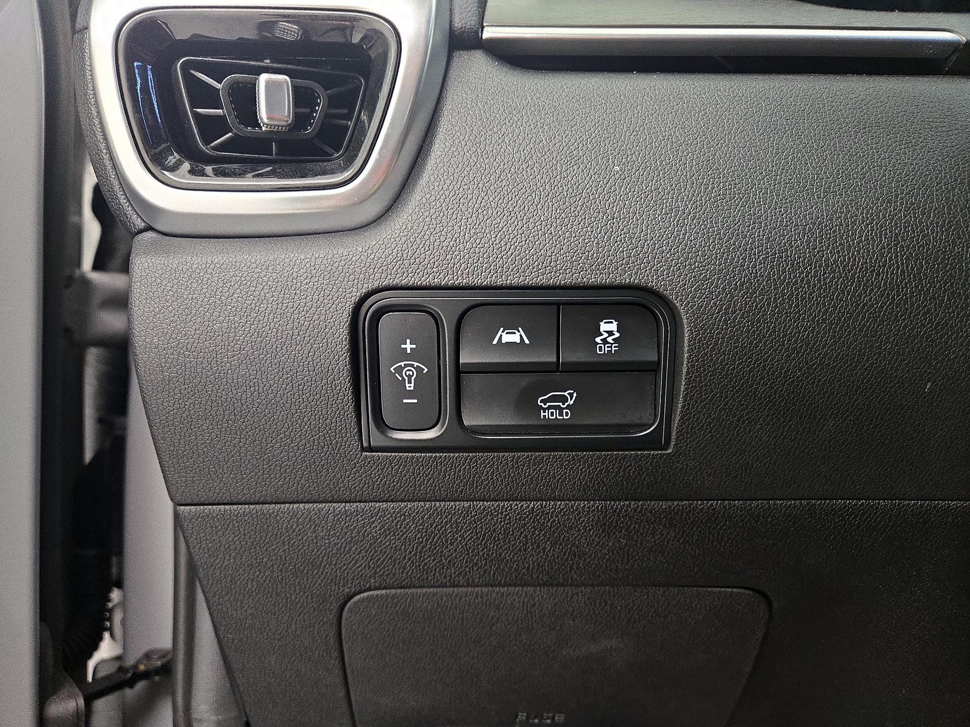 Thumbnail: 2022 Kia Sorento - 11