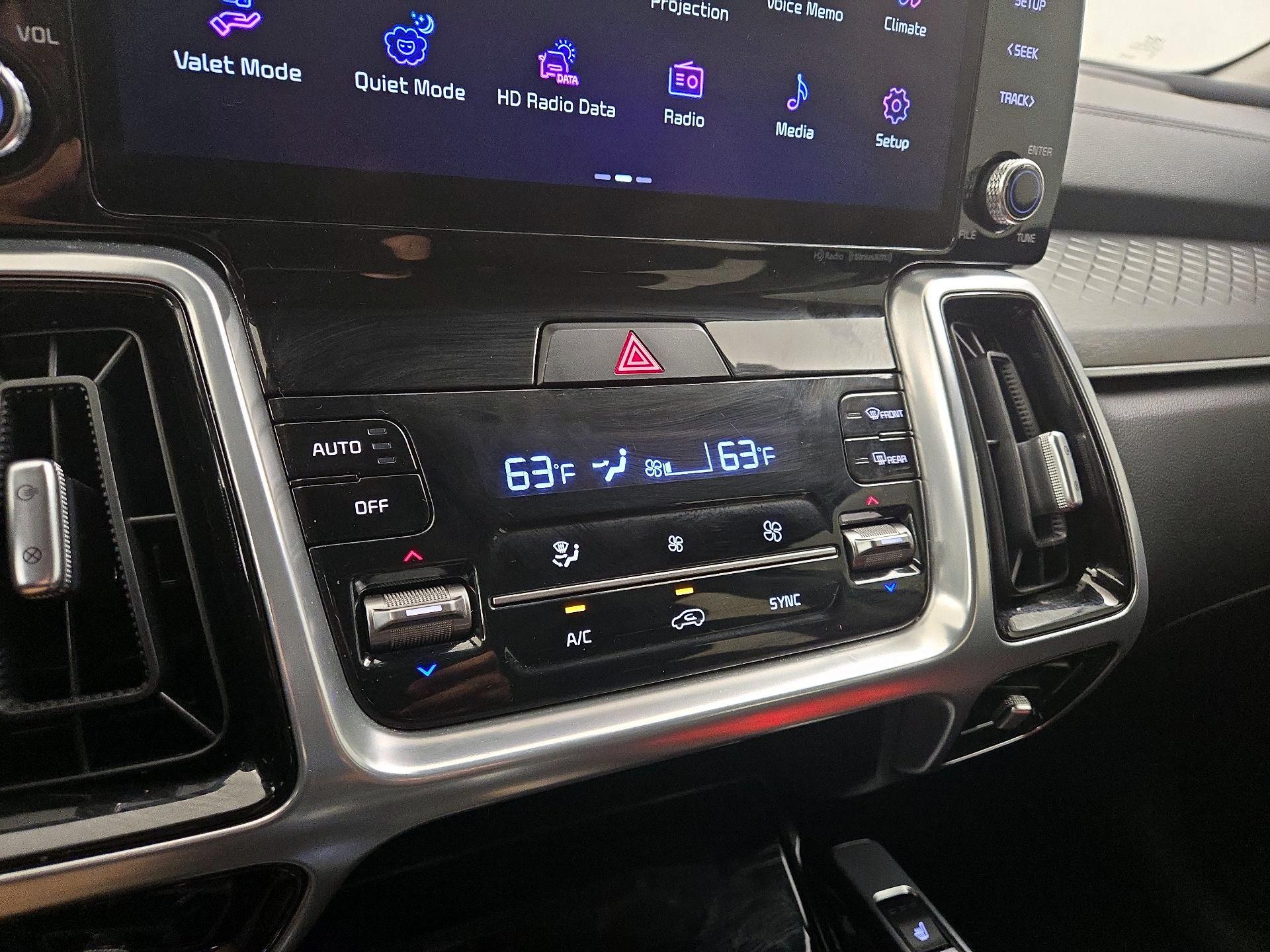 Thumbnail: 2022 Kia Sorento - 15