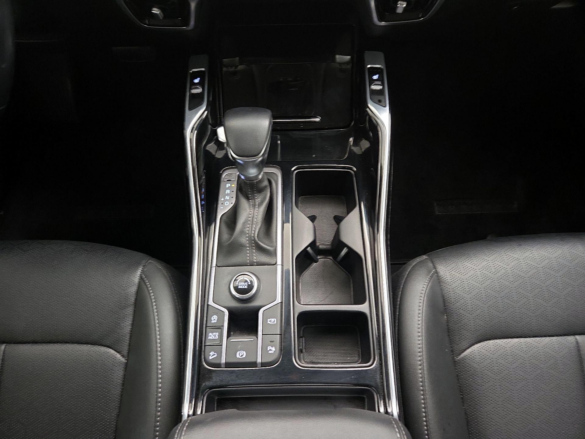 Thumbnail: 2022 Kia Sorento - 16