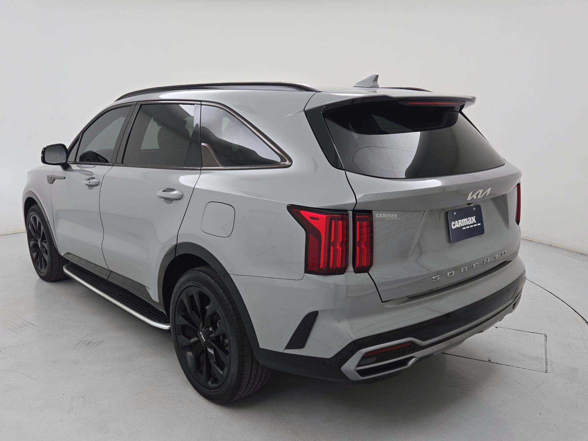 Thumbnail: 2022 Kia Sorento - 7