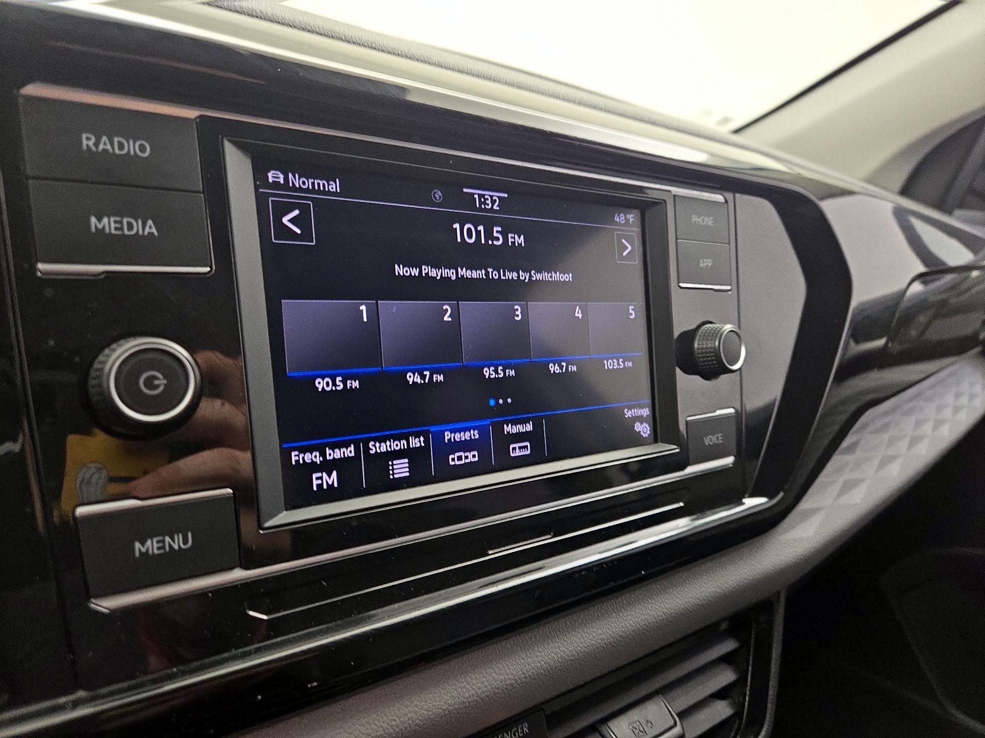 Thumbnail: 2024 Volkswagen Taos - 15