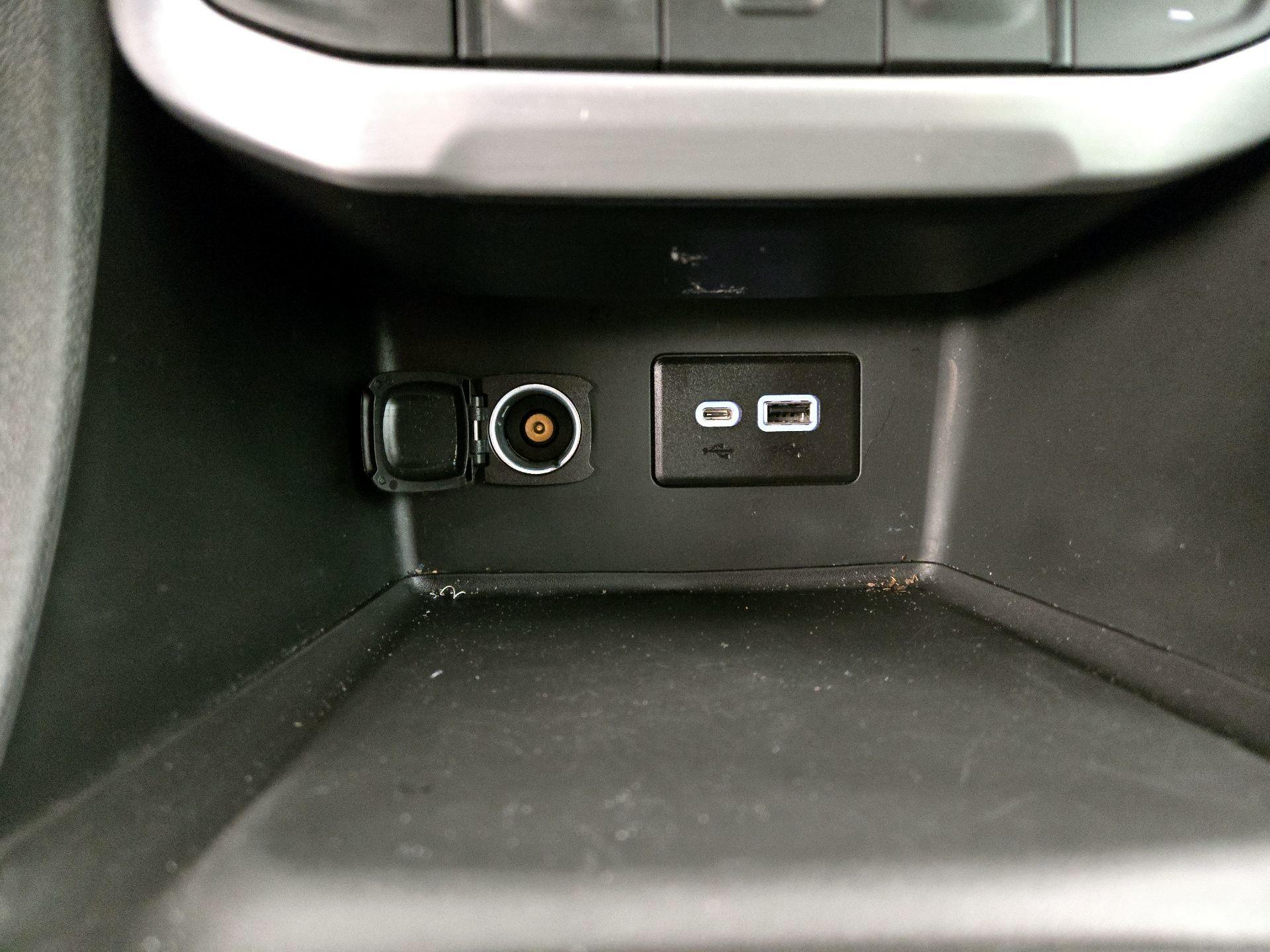 Thumbnail: 2023 GMC Acadia - 18