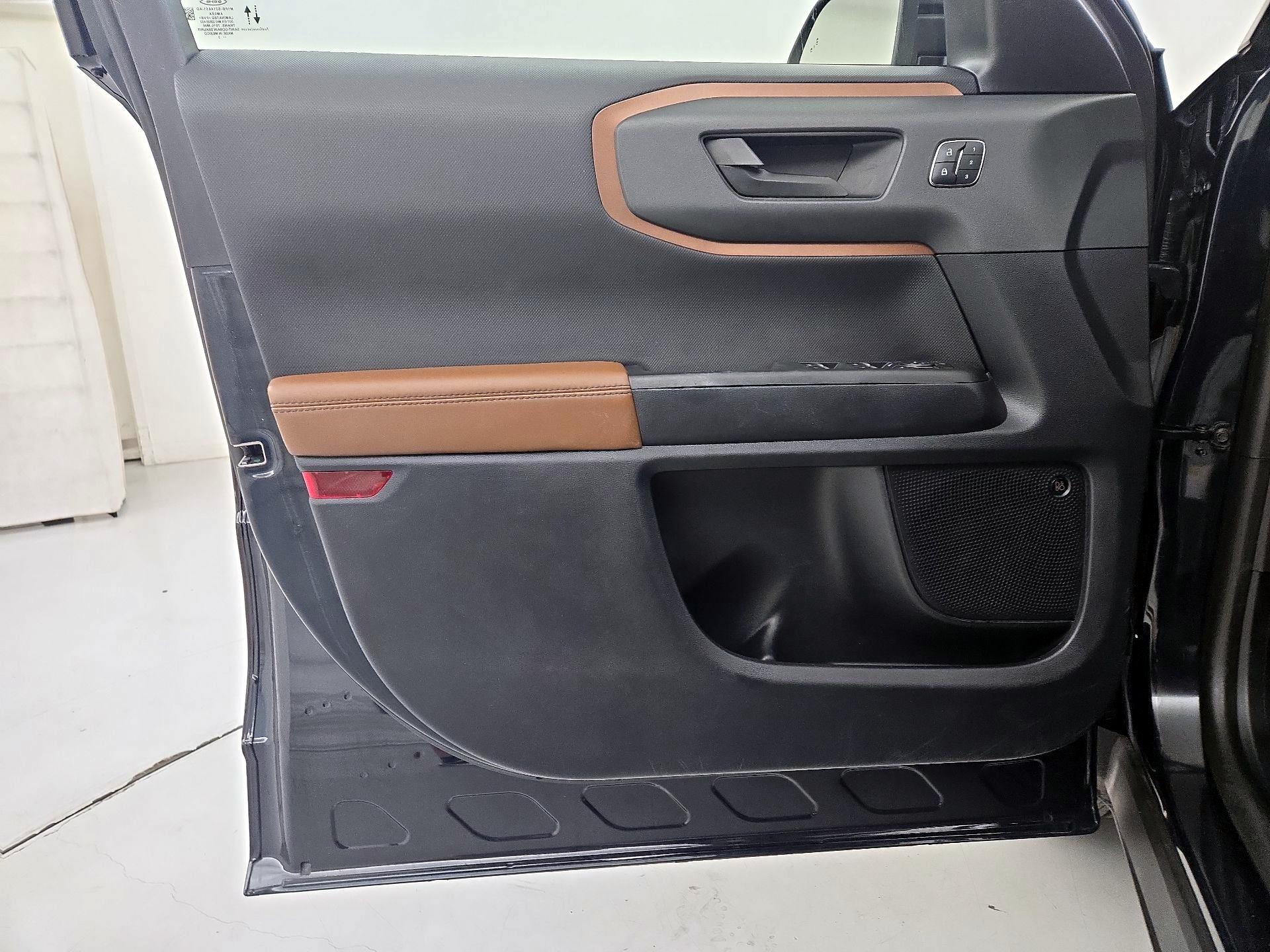 Thumbnail: 2023 Ford Bronco Sport - 12