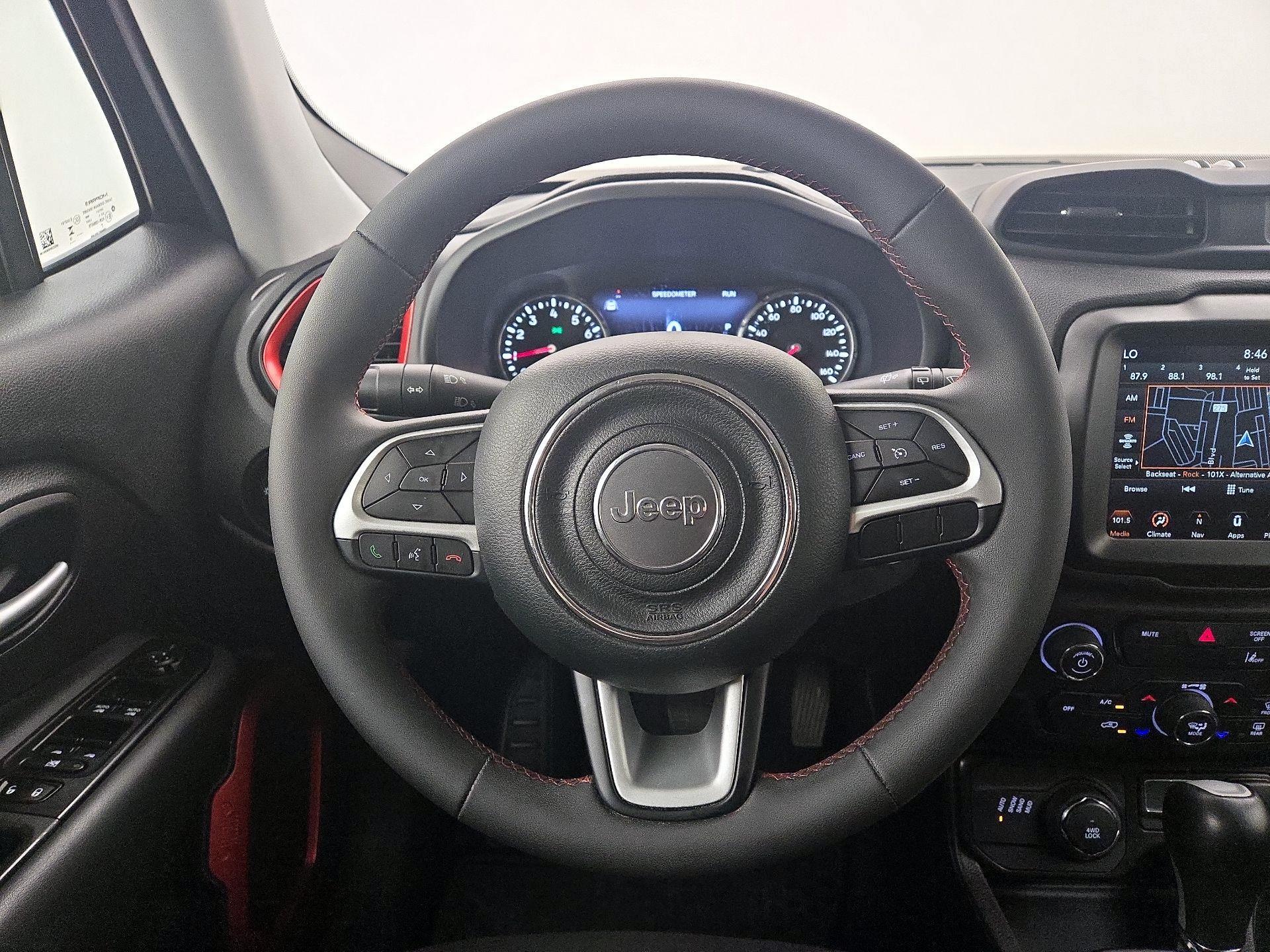 Thumbnail: 2023 Jeep Renegade - 10