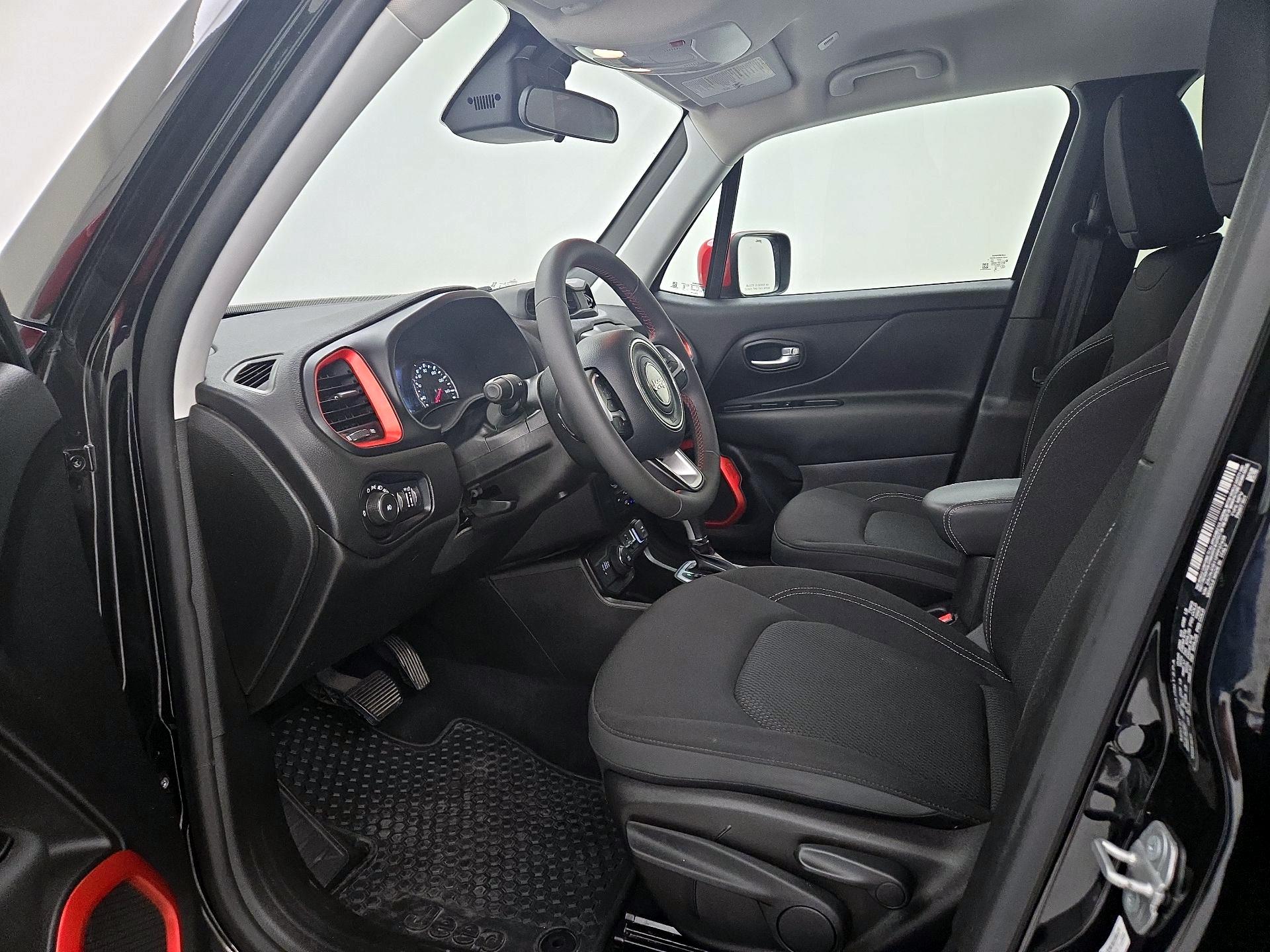 Thumbnail: 2023 Jeep Renegade - 11