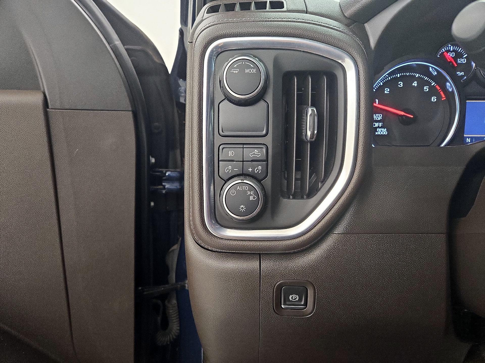 Thumbnail: 2021 Chevrolet Silverado 1500 - 11