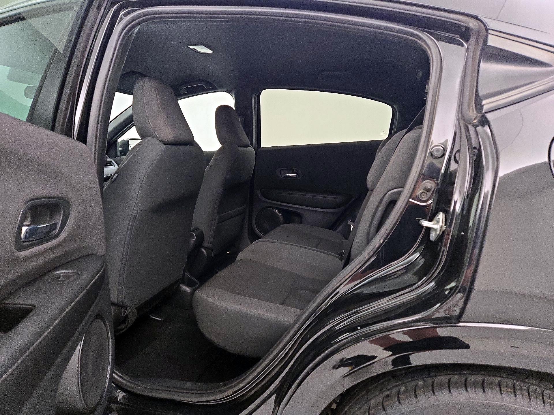 Thumbnail: 2021 Honda HR-V - 17