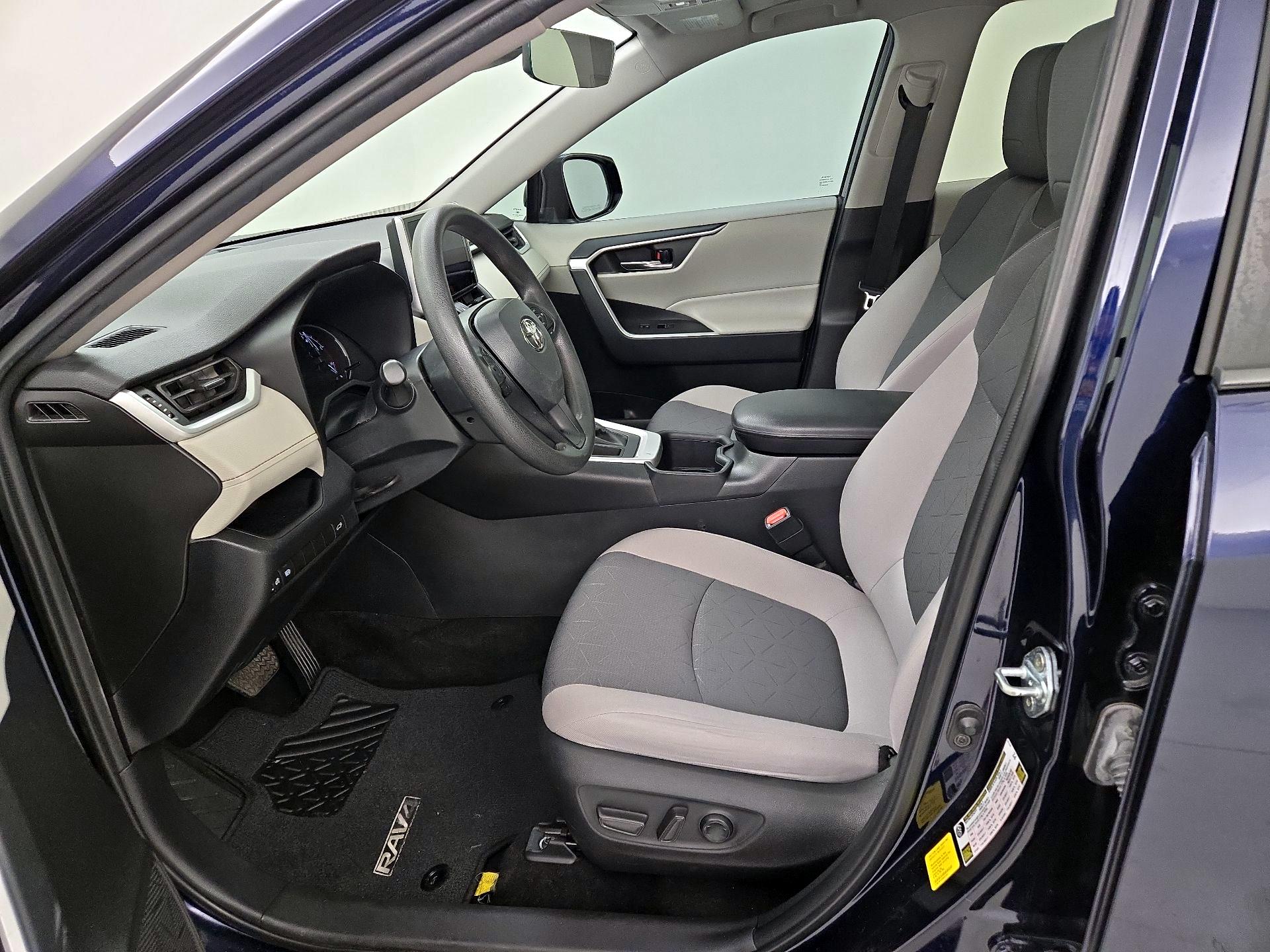 Thumbnail: 2024 Toyota RAV4 - 9