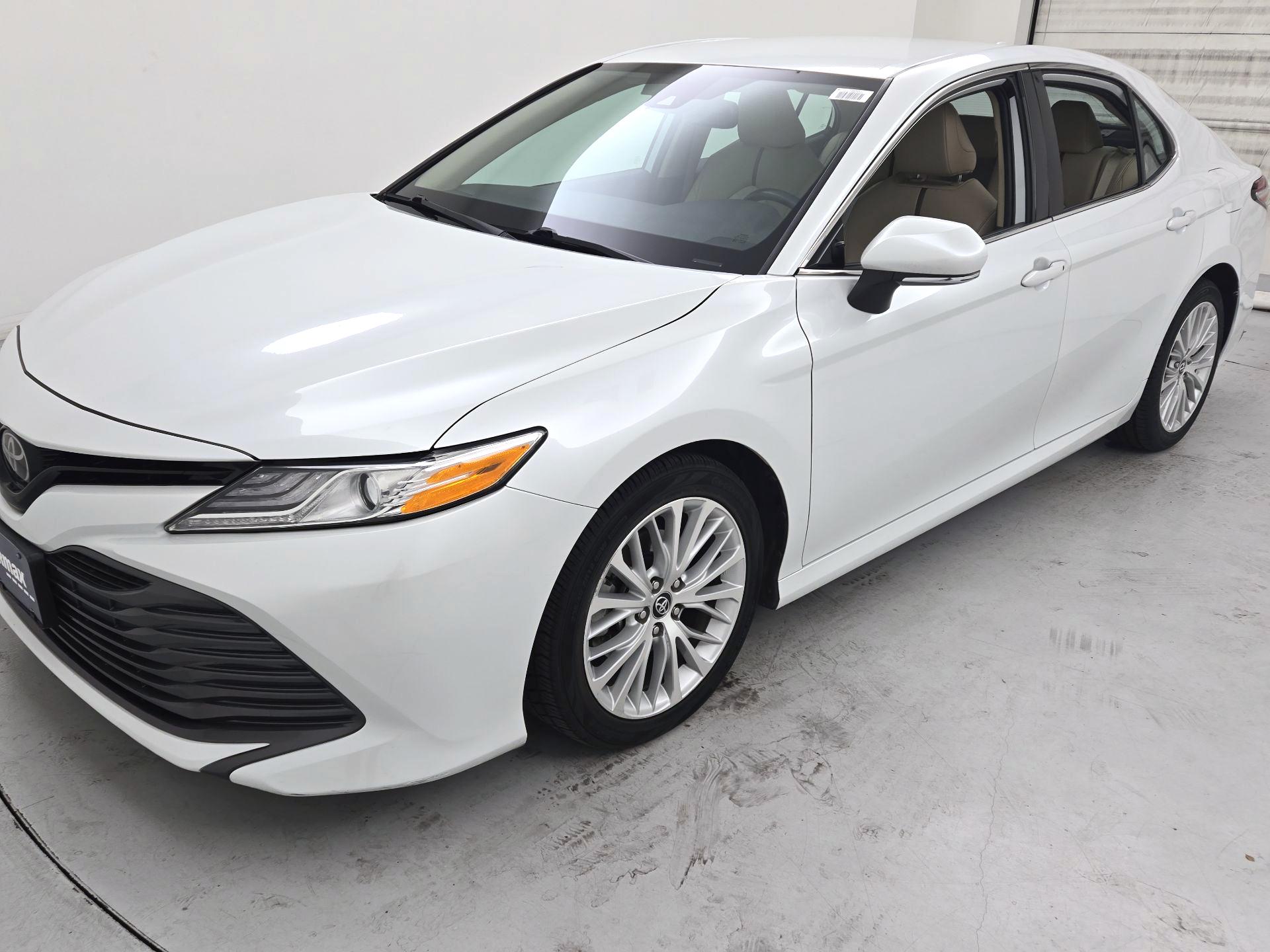 Thumbnail: 2019 Toyota Camry - 3