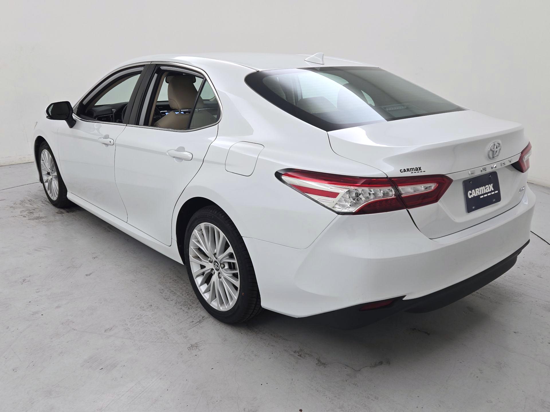 Thumbnail: 2019 Toyota Camry - 7