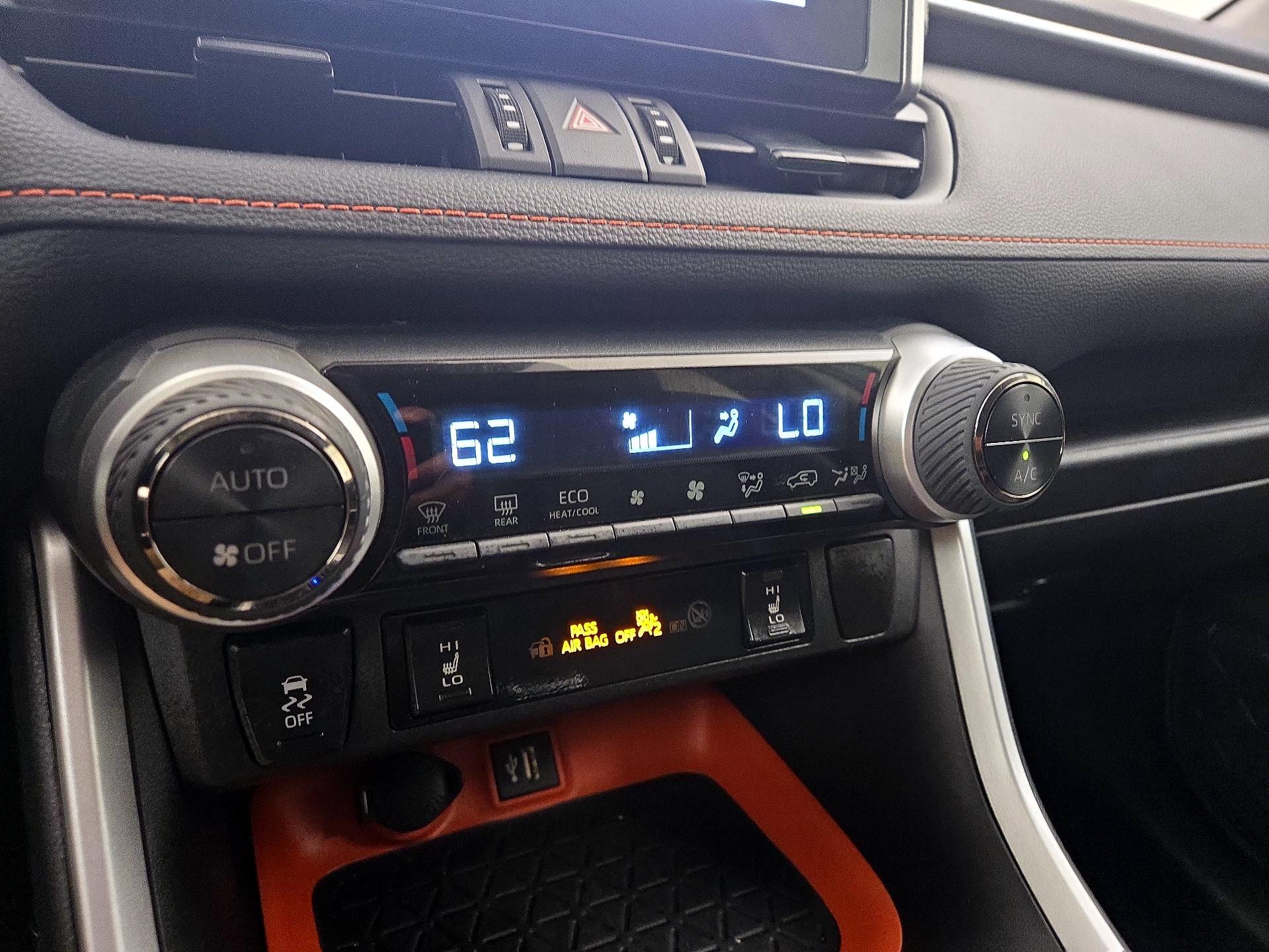 Thumbnail: 2023 Toyota RAV4 - 14