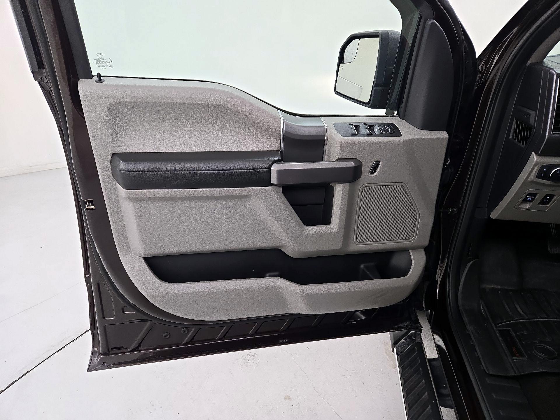 Thumbnail: 2019 Ford F-150 - 10