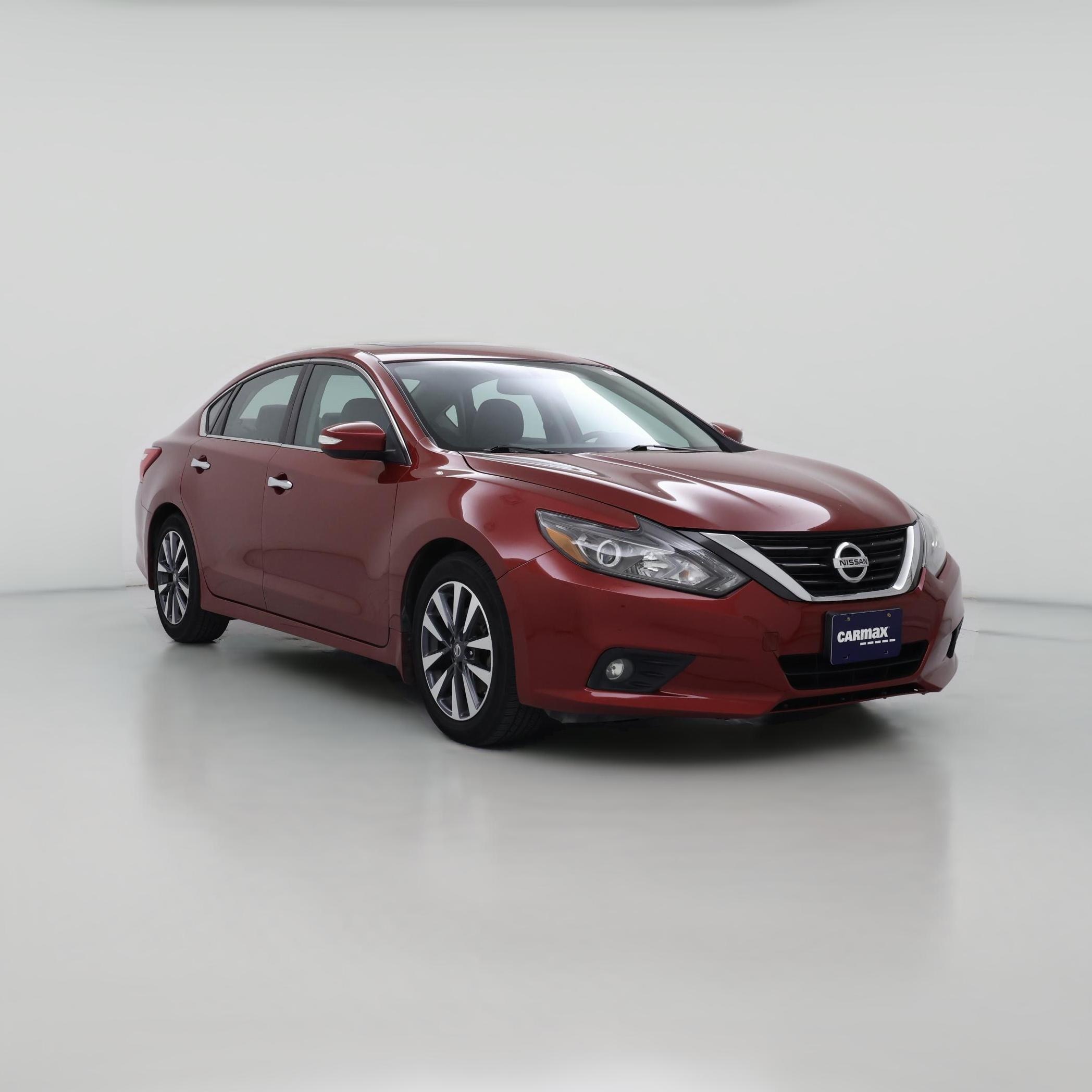 Thumbnail: 2017 Nissan Altima - 1