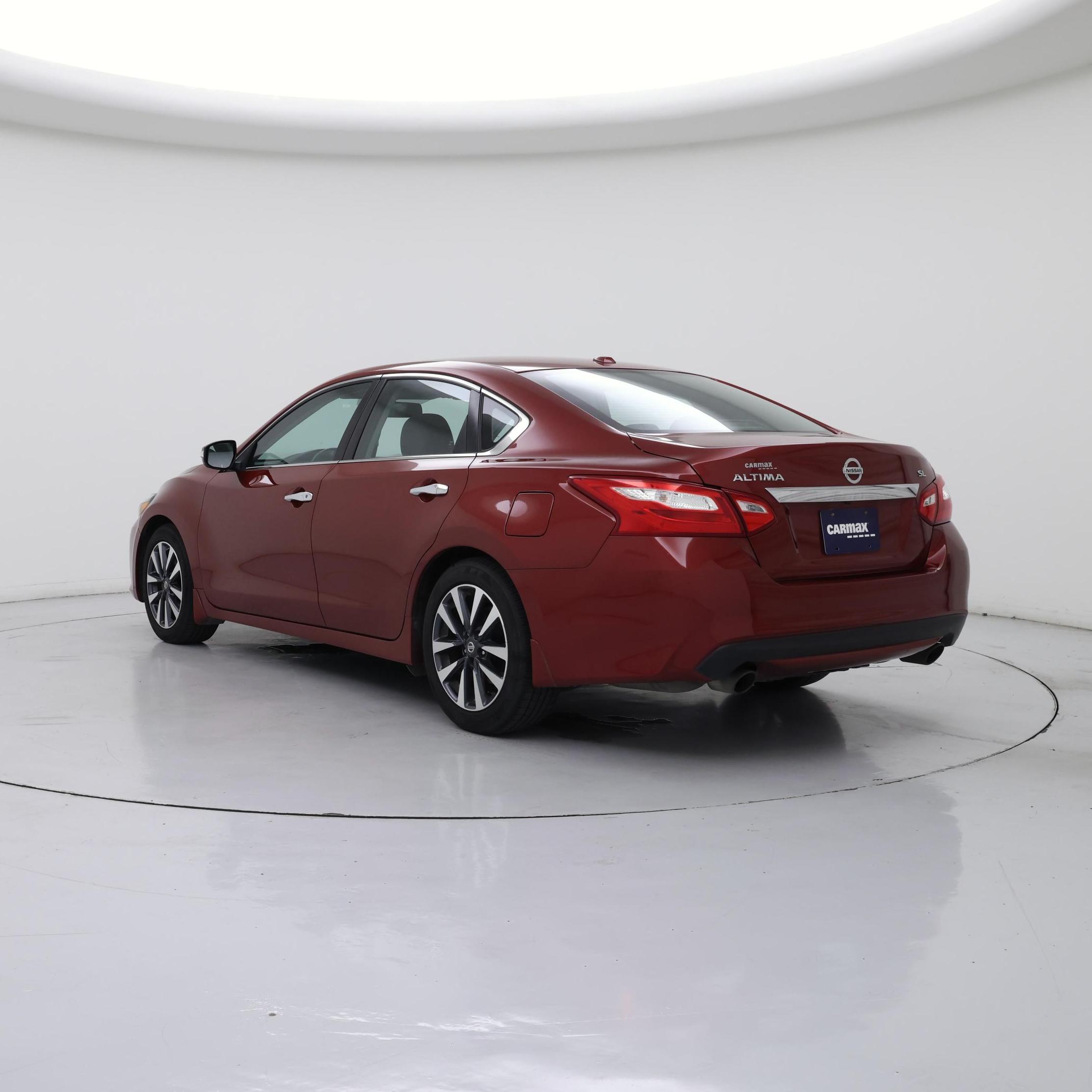 Thumbnail: 2017 Nissan Altima - 2