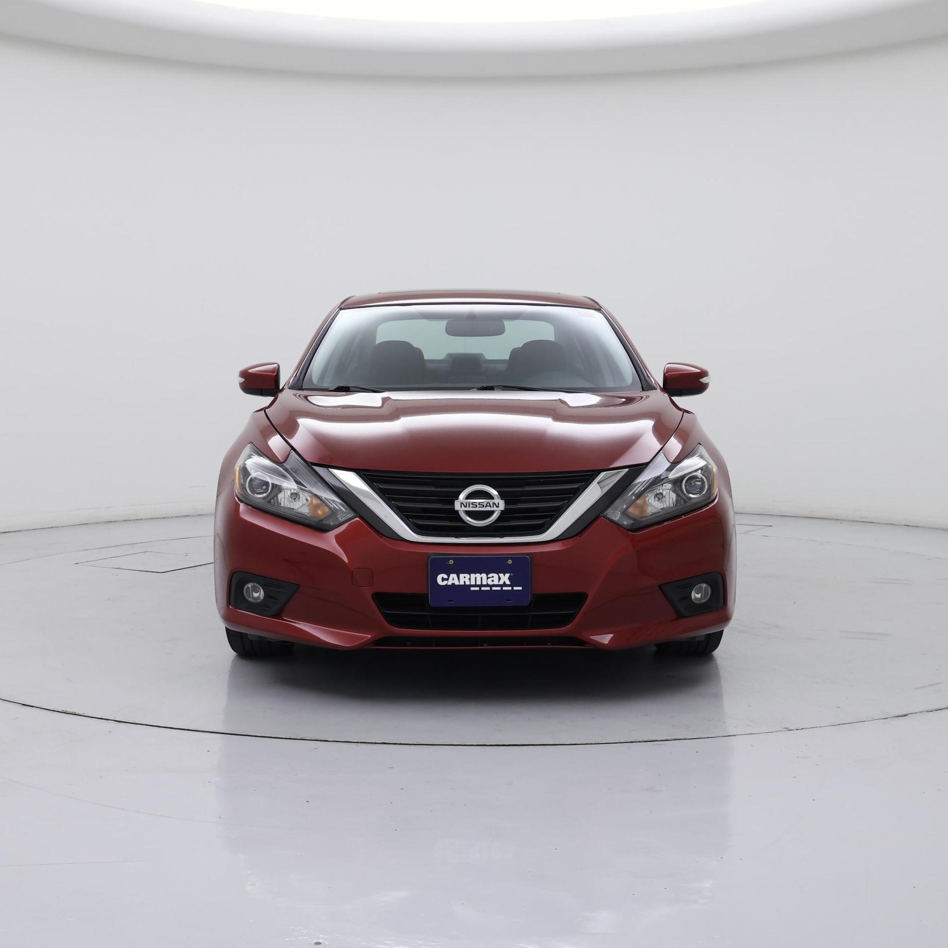 Thumbnail: 2017 Nissan Altima - 5