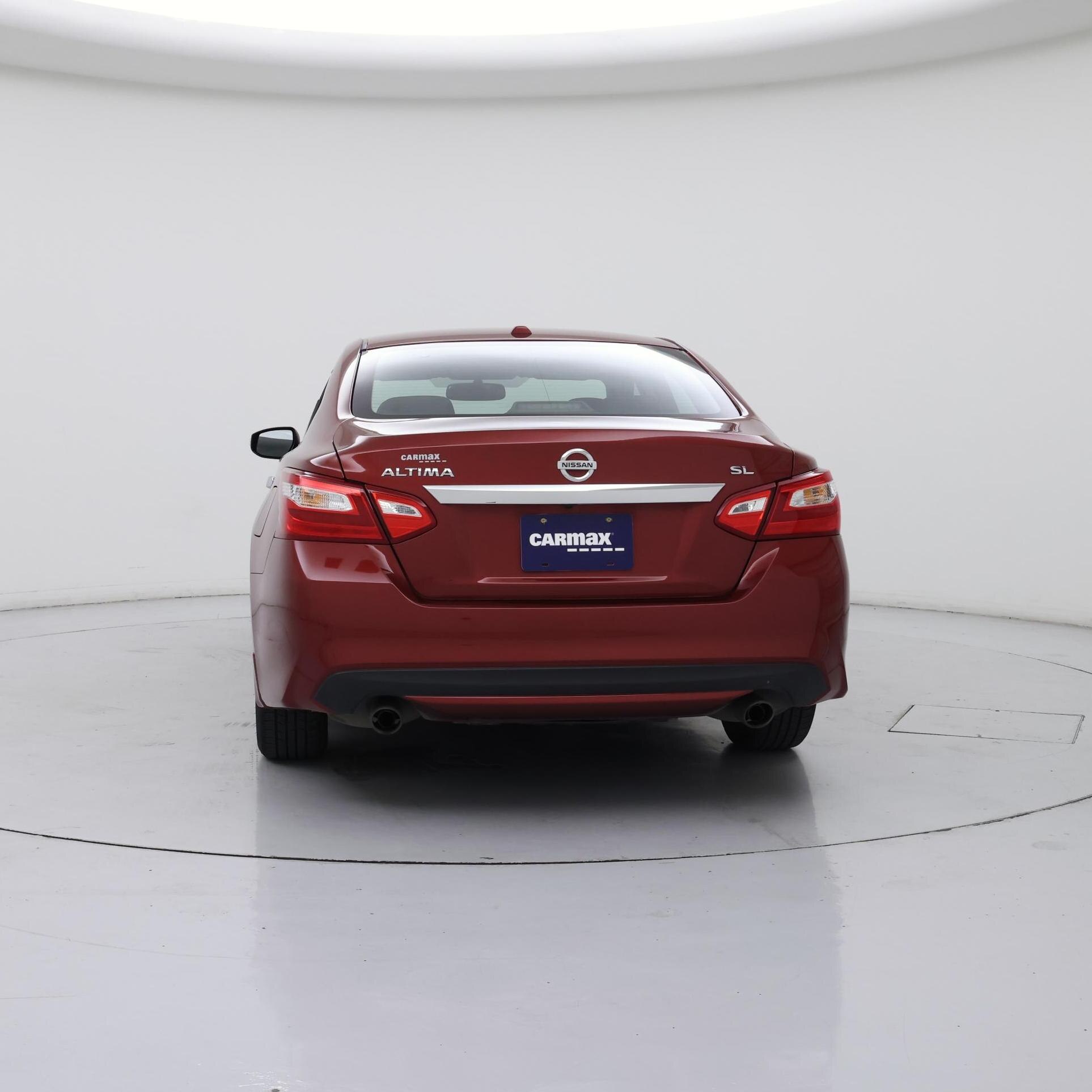 Thumbnail: 2017 Nissan Altima - 6