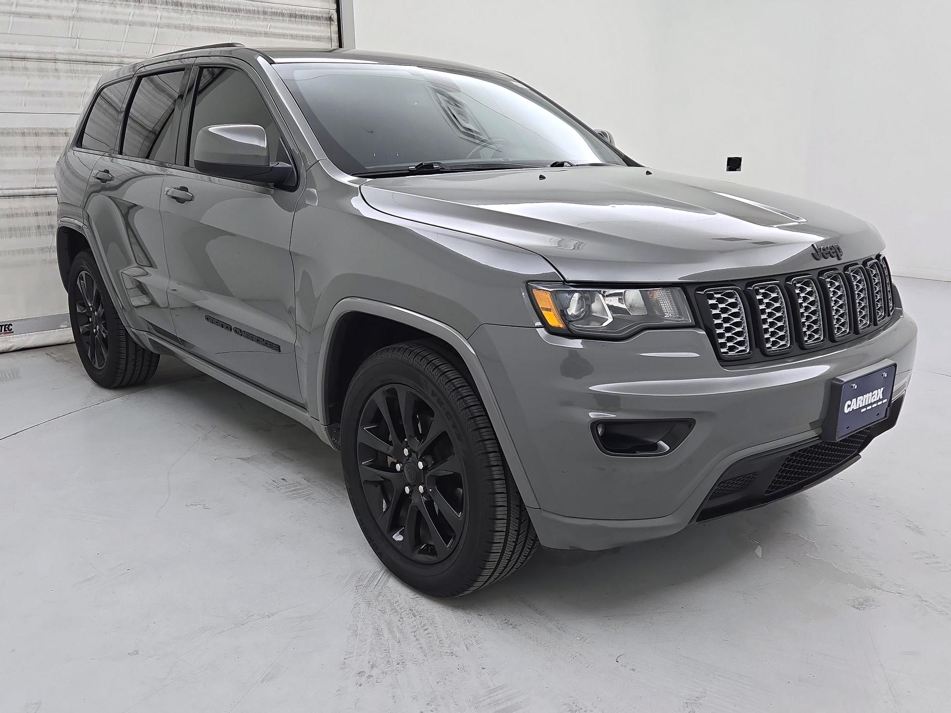 Thumbnail: 2020 Jeep Grand Cherokee - 1