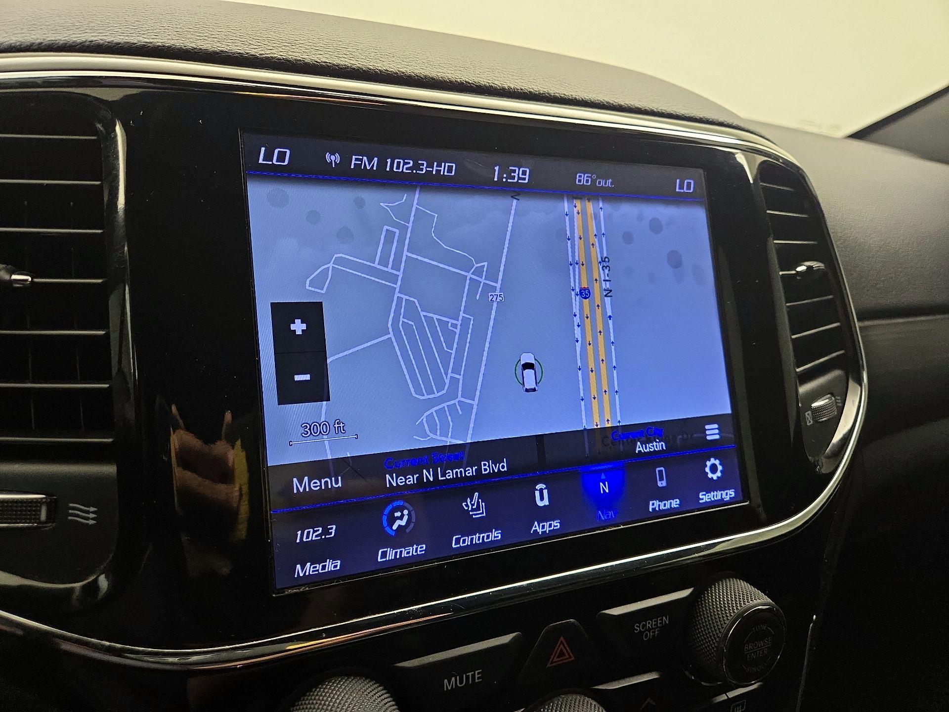 Thumbnail: 2020 Jeep Grand Cherokee - 12