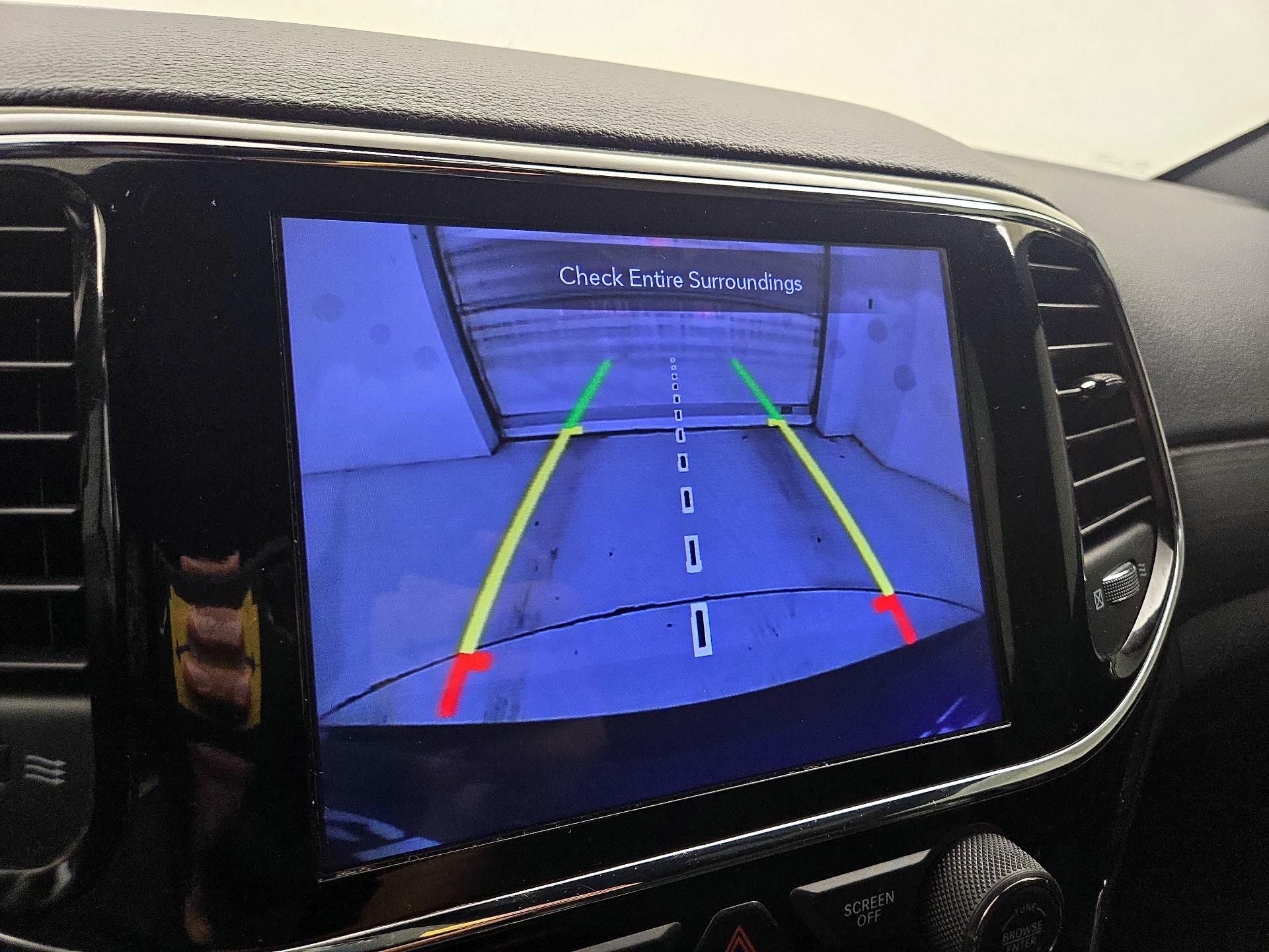 Thumbnail: 2020 Jeep Grand Cherokee - 13