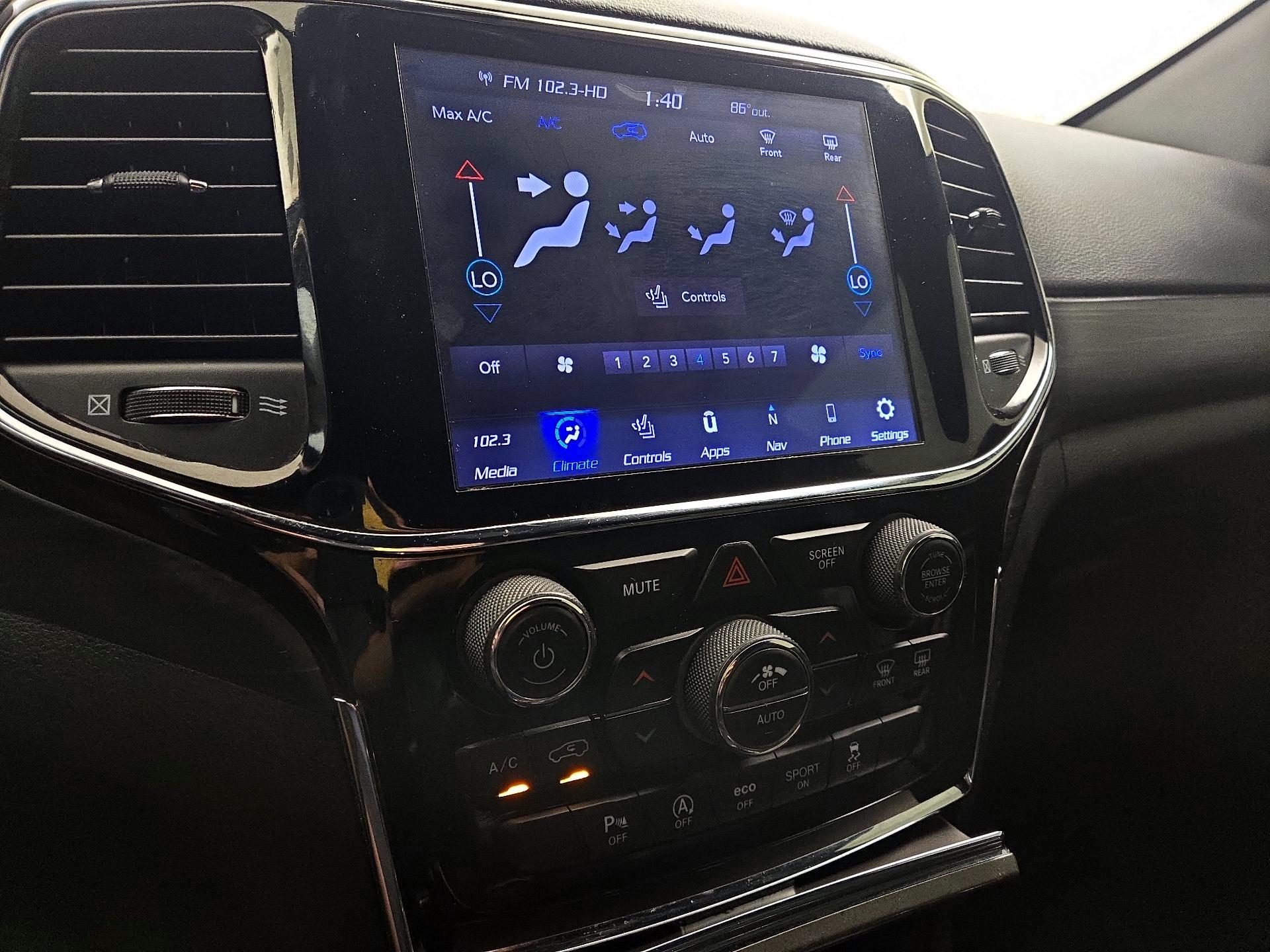 Thumbnail: 2020 Jeep Grand Cherokee - 15