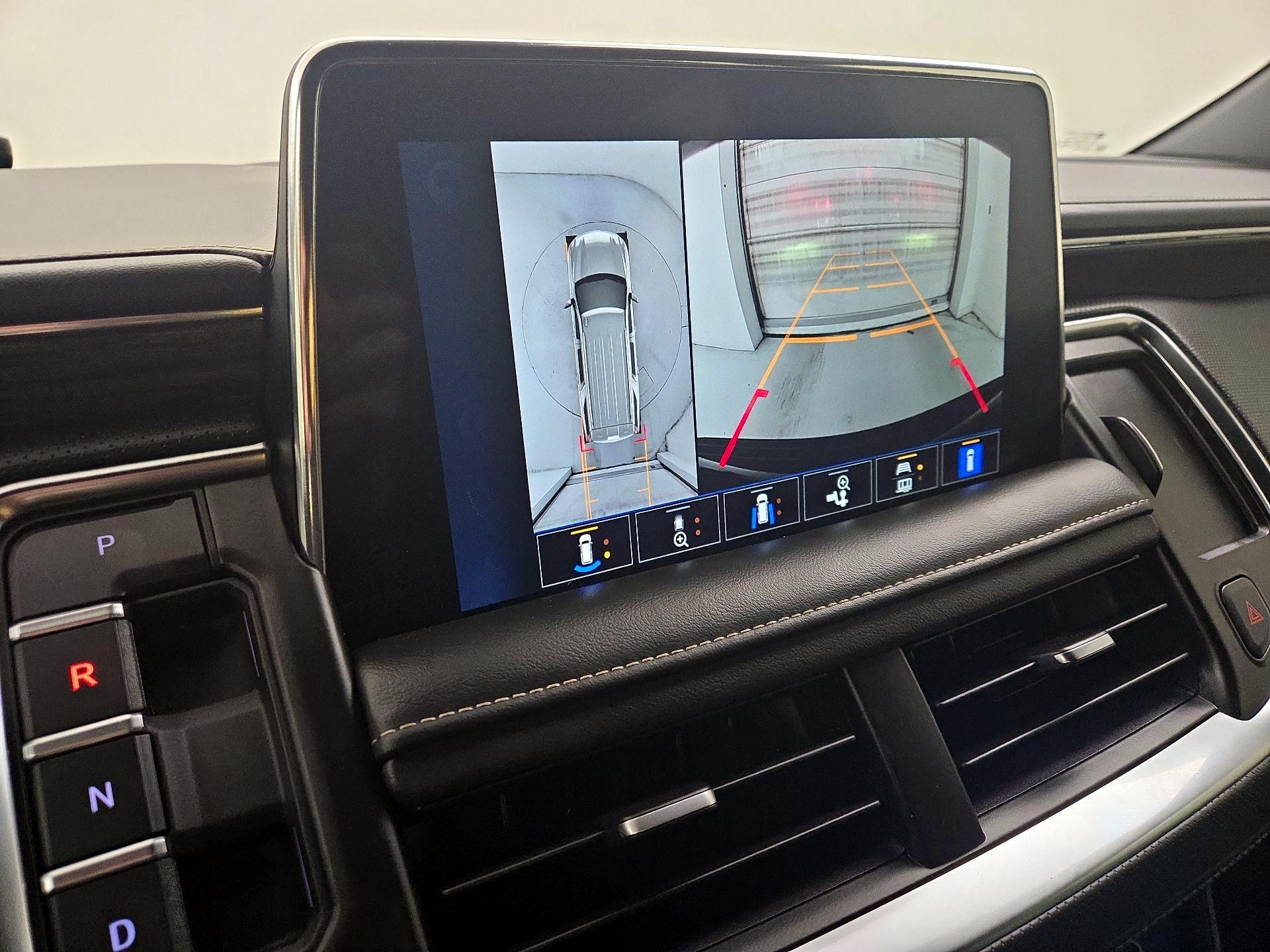 Thumbnail: 2022 Chevrolet Tahoe - 14