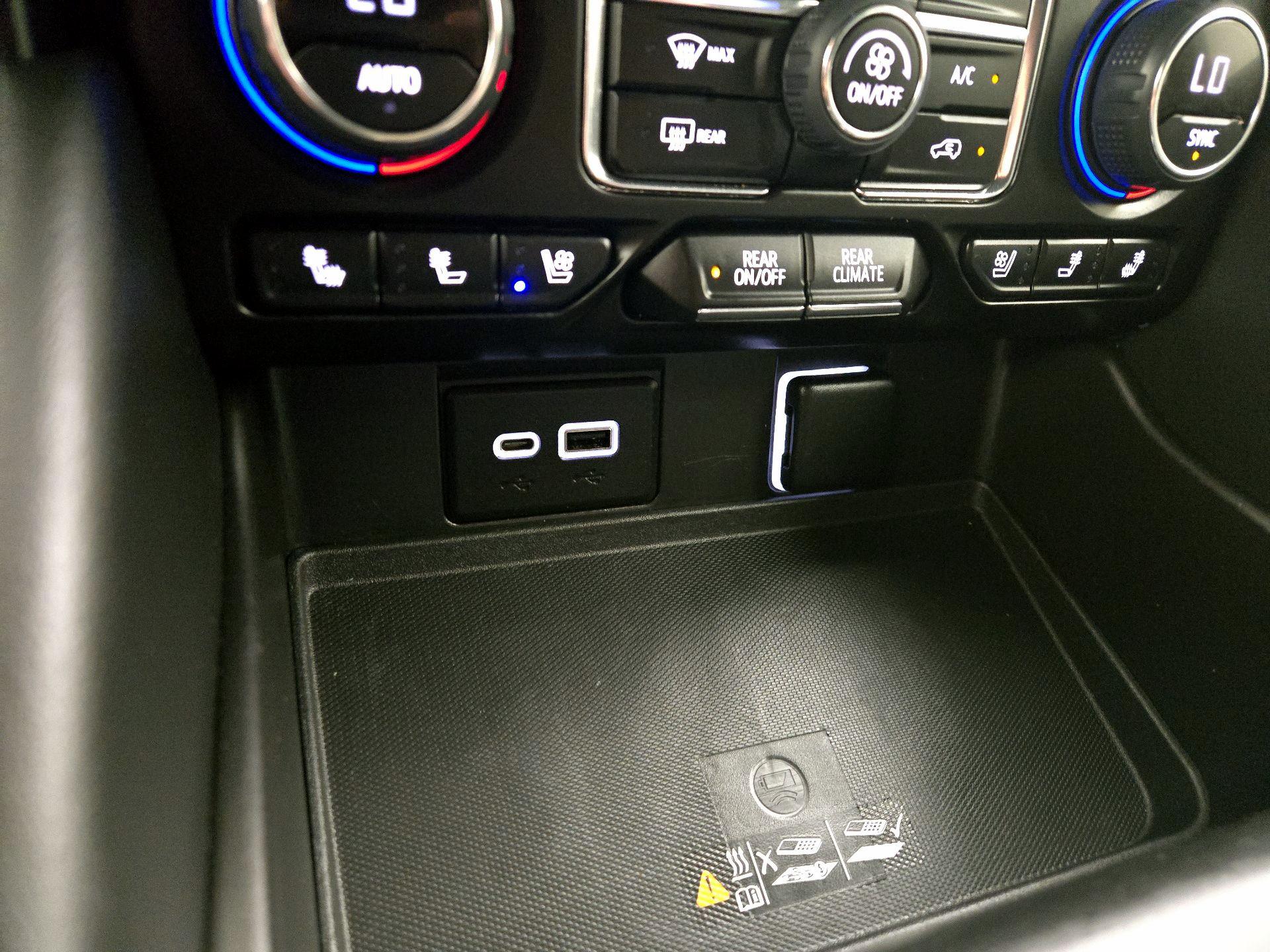 Thumbnail: 2022 Chevrolet Tahoe - 18