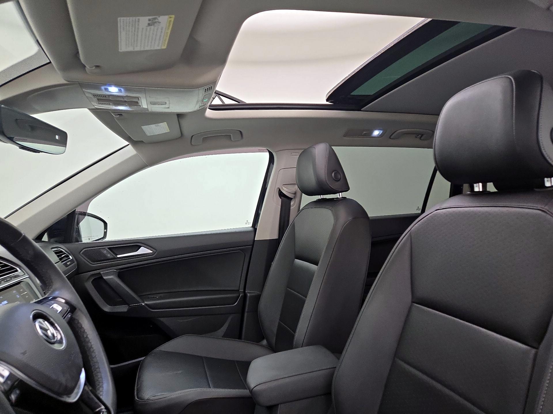 Thumbnail: 2020 Volkswagen Tiguan - 19